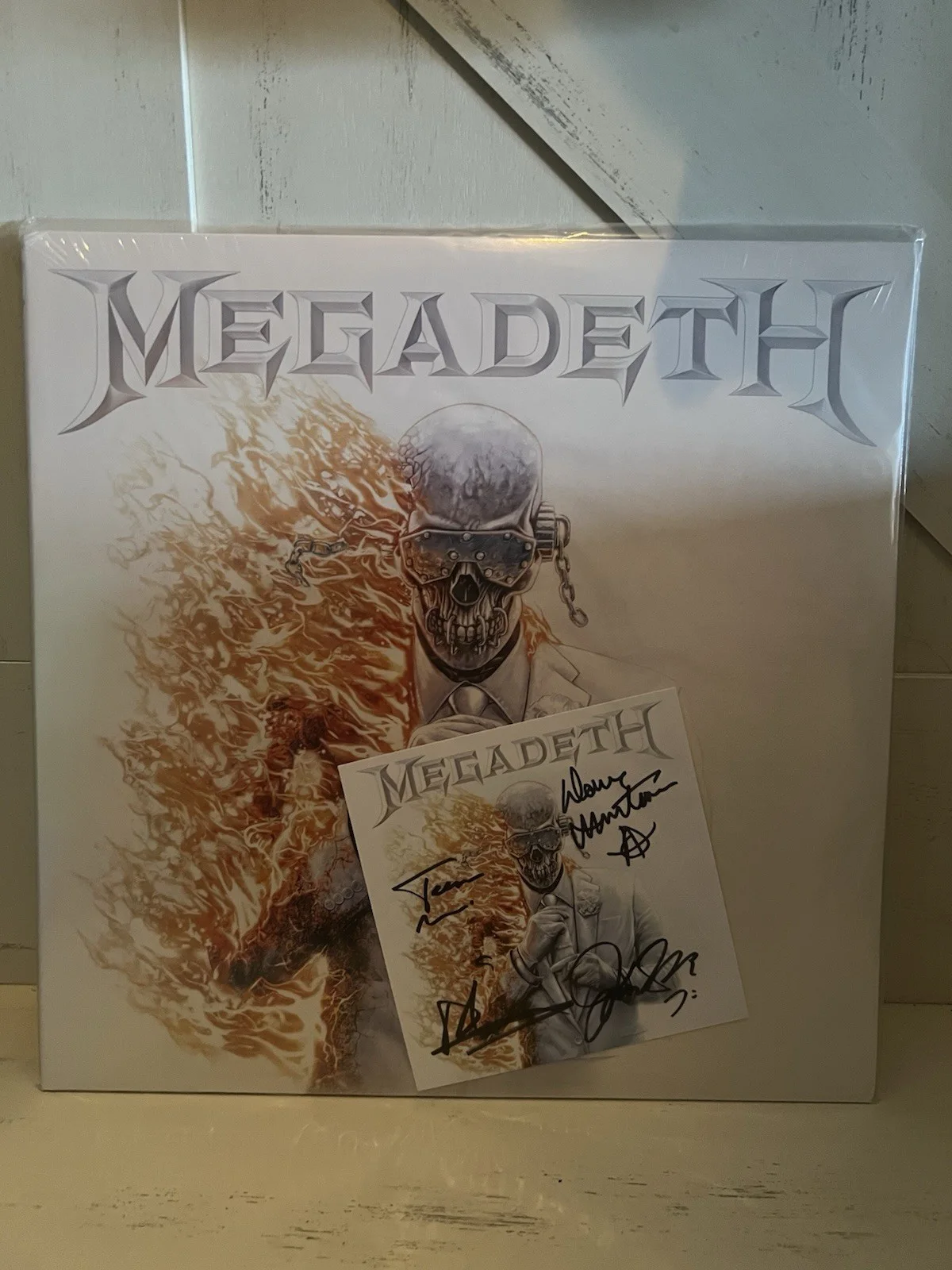 Megadeth - TSL Exclusive- Megadeth Blaze LP - Signed, image 2