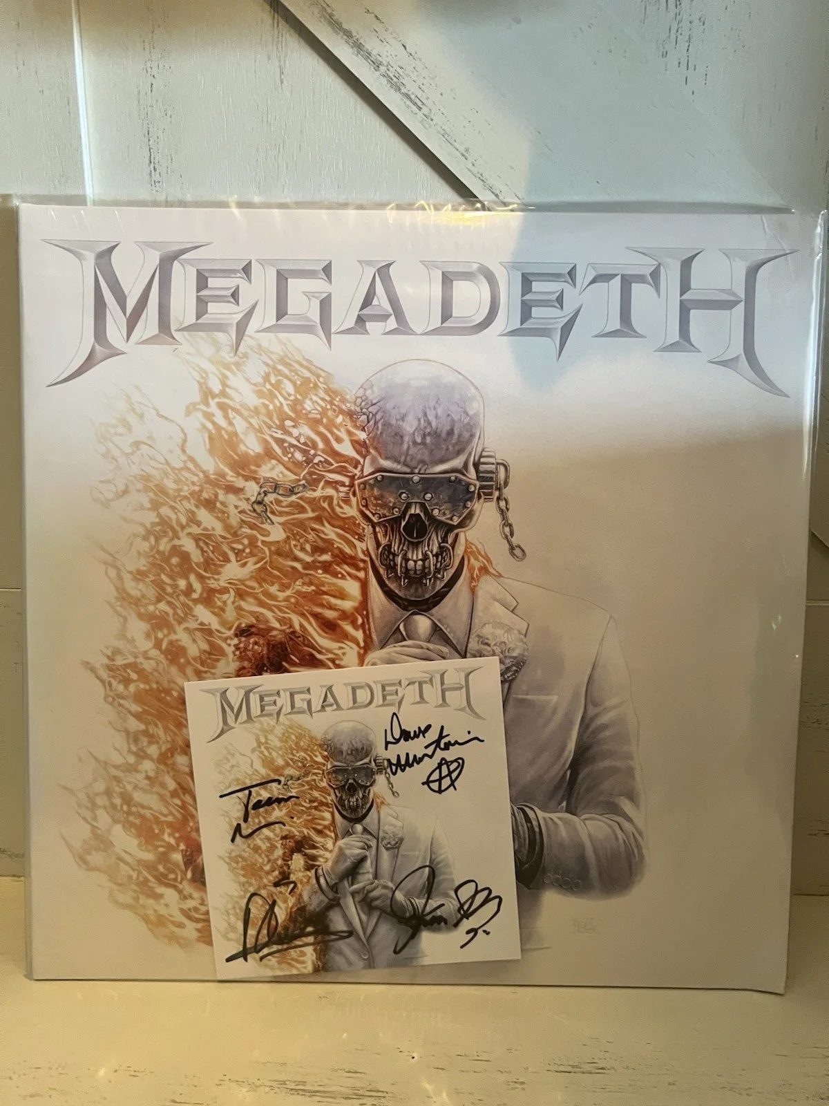 Megadeth - TSL Exclusive- Megadeth Blaze LP - Signed, image 4