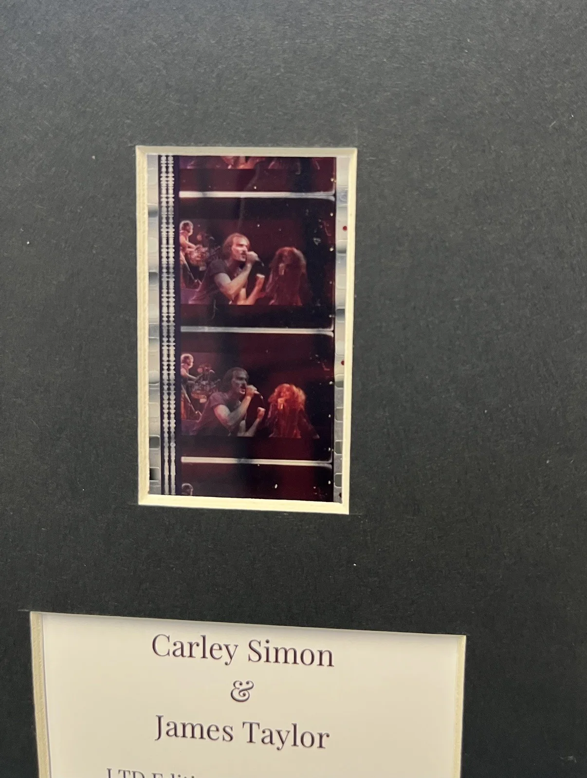 JAMES TAYLOR AND CARLY SIMON 35mm Film Cell Mounted Display, изображение 3