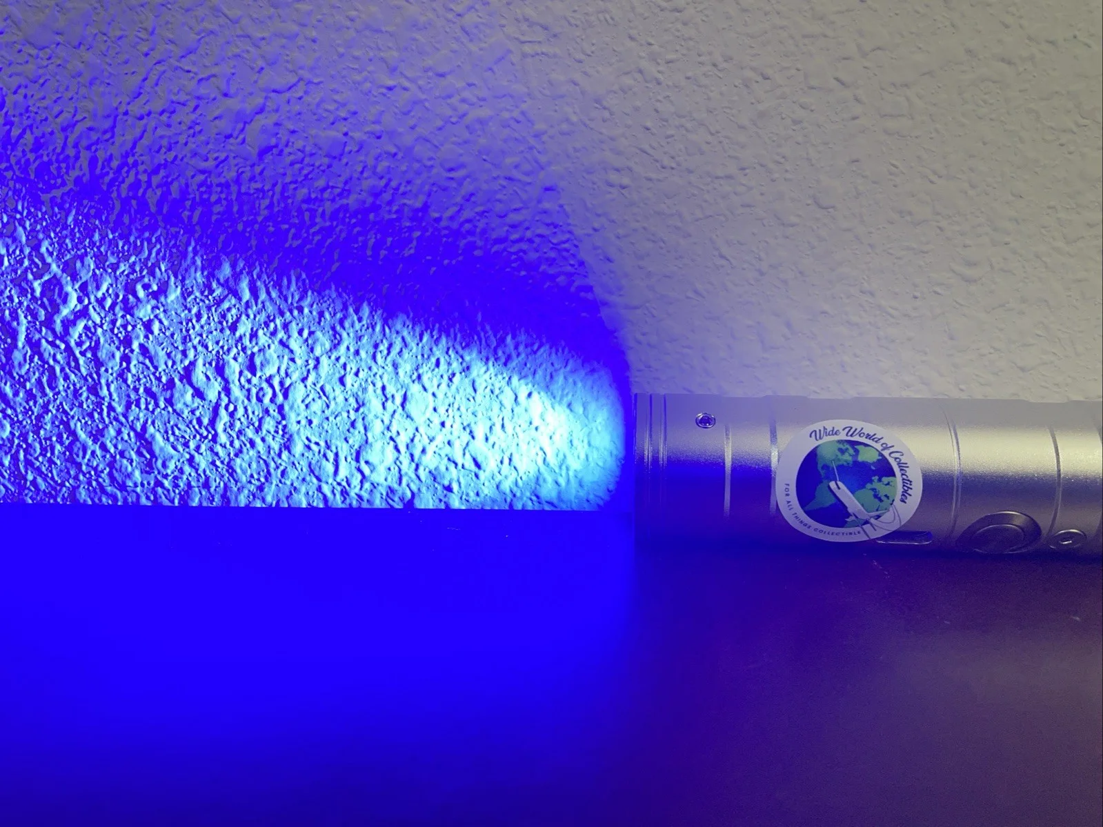 Giancarlo Esposito, Ray Park — giancarlo esposito and Ray Park signed Light Saber W/COA, изображение 3