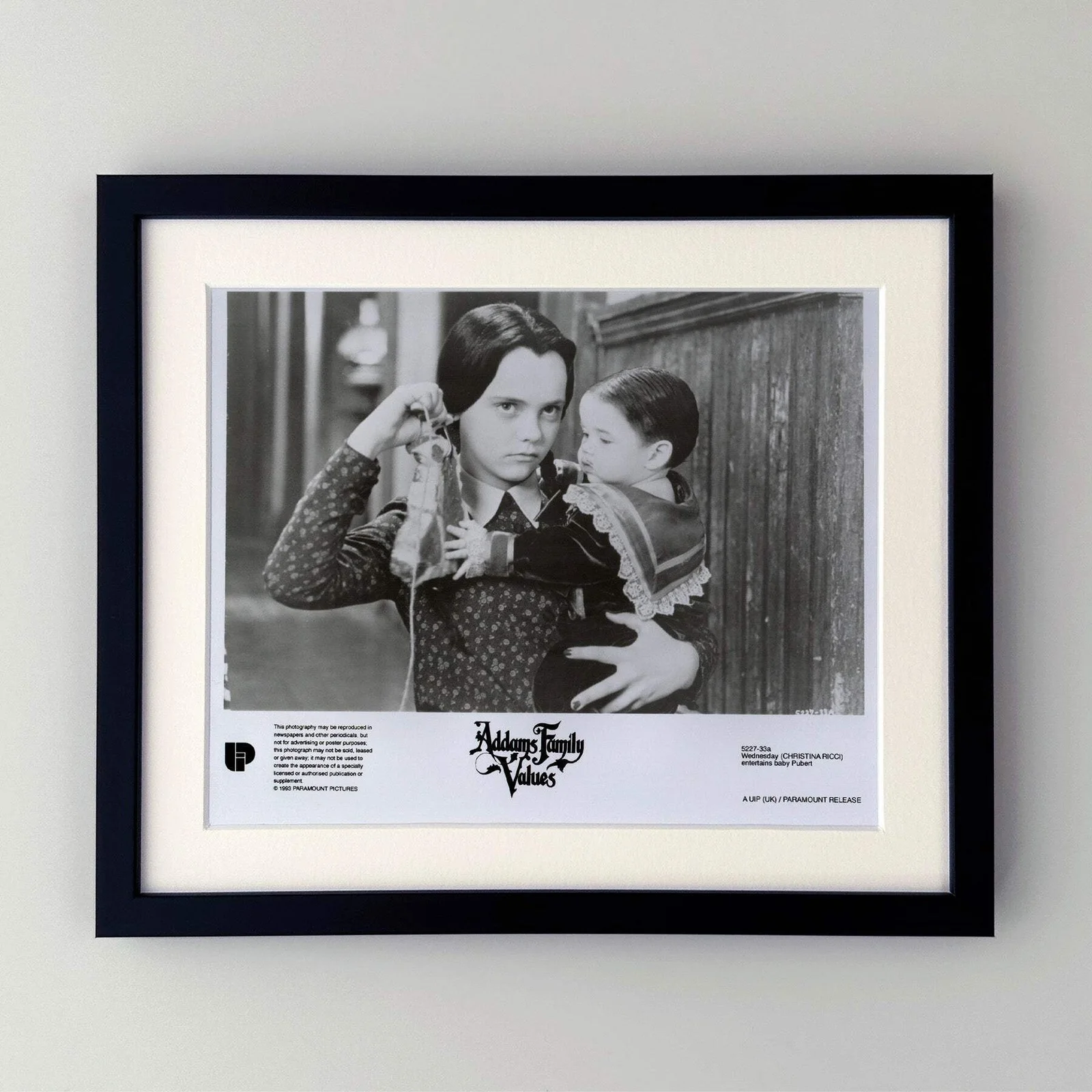 Addams Family Values (1993) Press Publicity Still - Framed, изображение 2