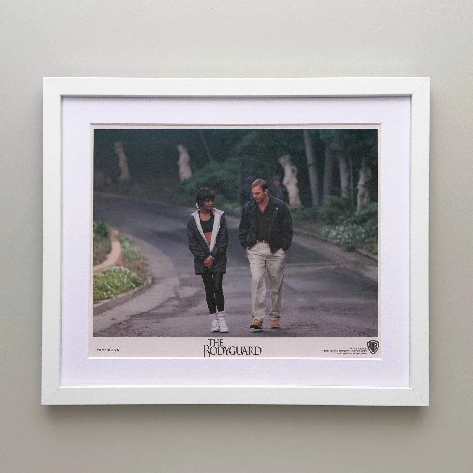 The Bodyguard (1992) Lobby Card - Framed, image 3