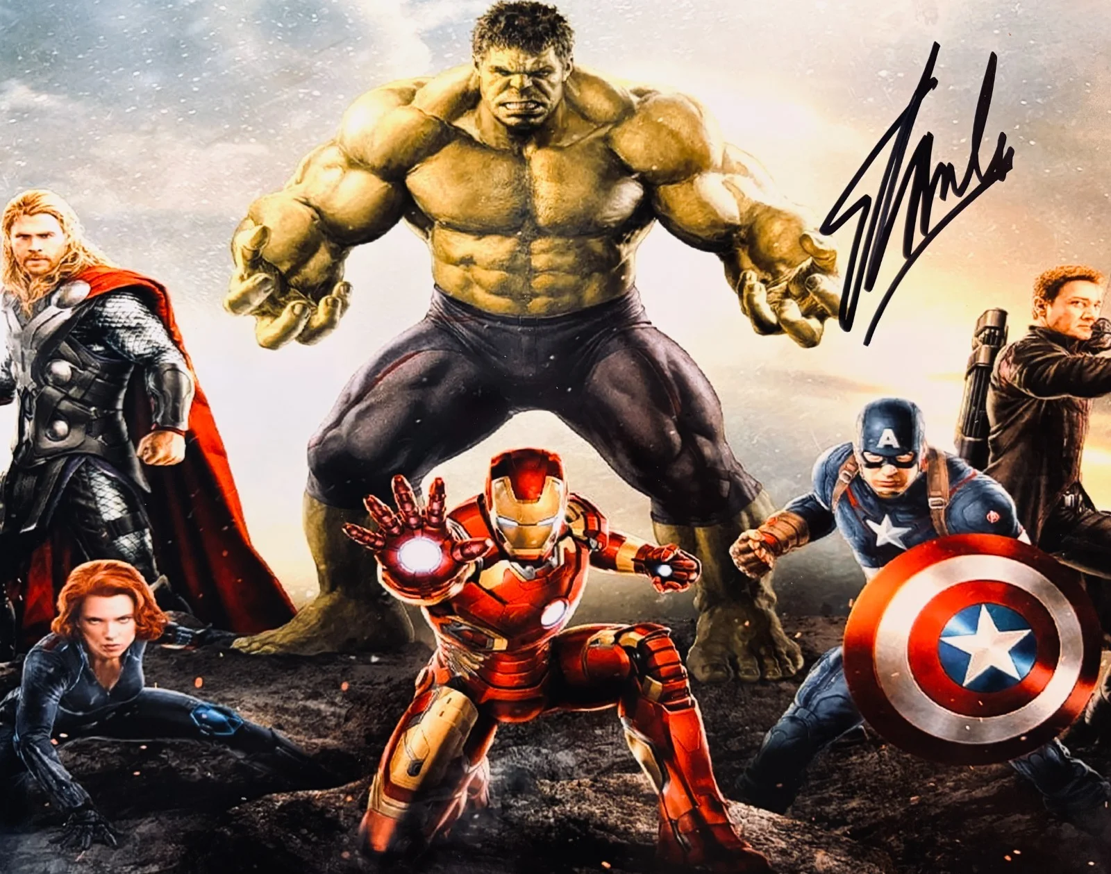 Stan Lee — Stan Lee Signed• 8 X 10 Autographed Photo •MARVEL•AVENGERS•MINT w/ COA