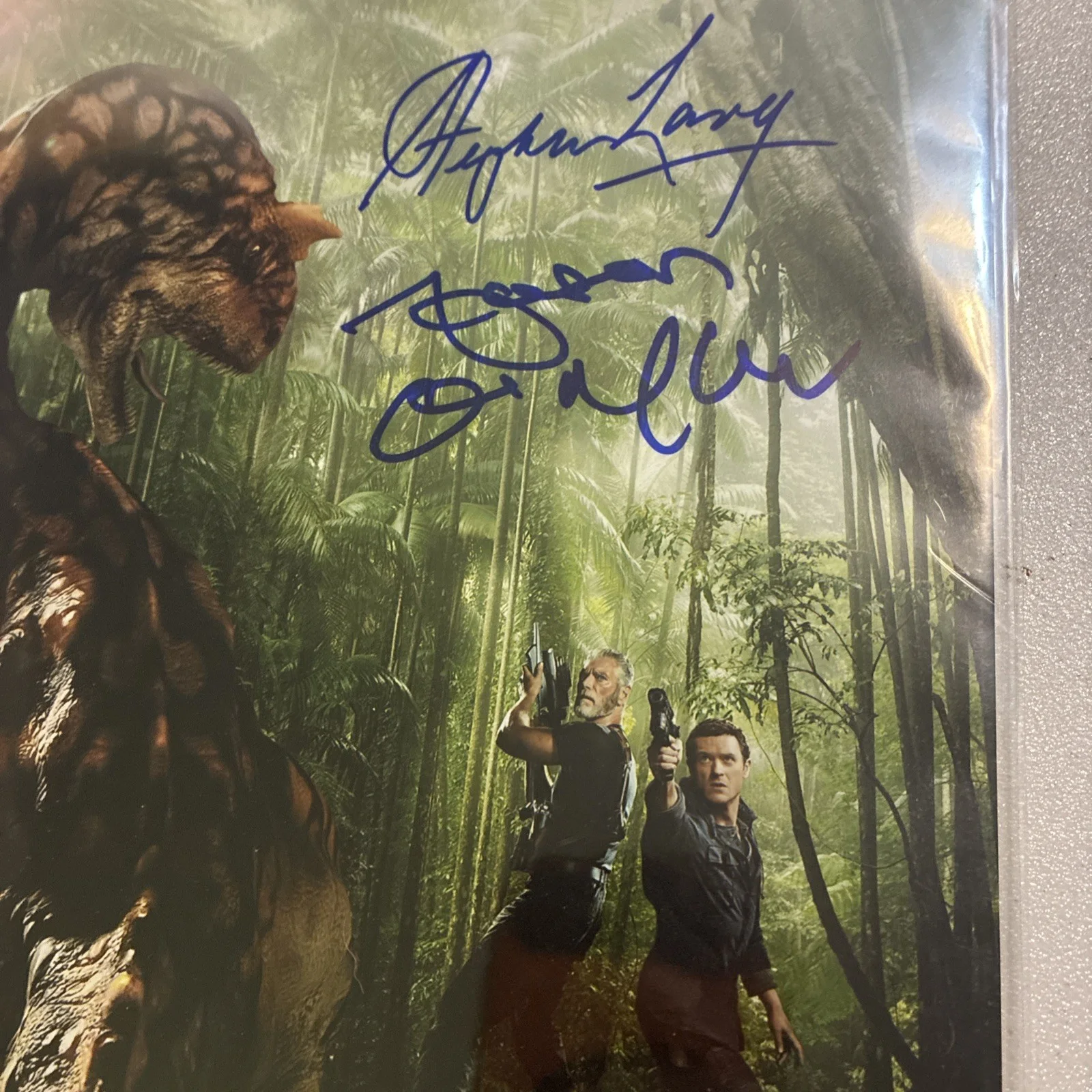Stephen Lang Jason O’Mara Dual Signed Terra Nova 8x10 Photo COA, image 3