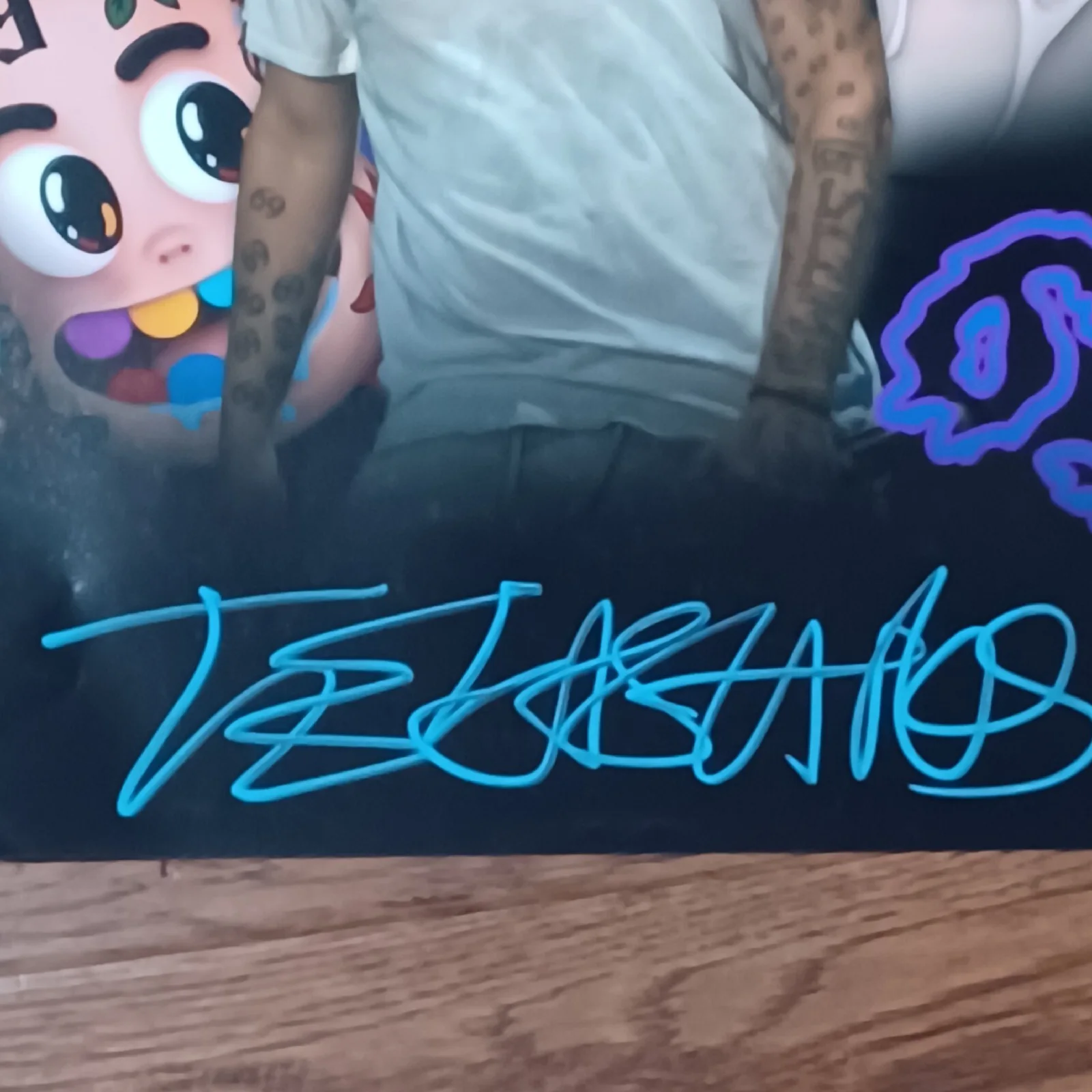 TEKASHI 6ix9ine TATTLE TALES SIGNED 16x20in PHOTO #3. Beckett. Pre-owned, image 4