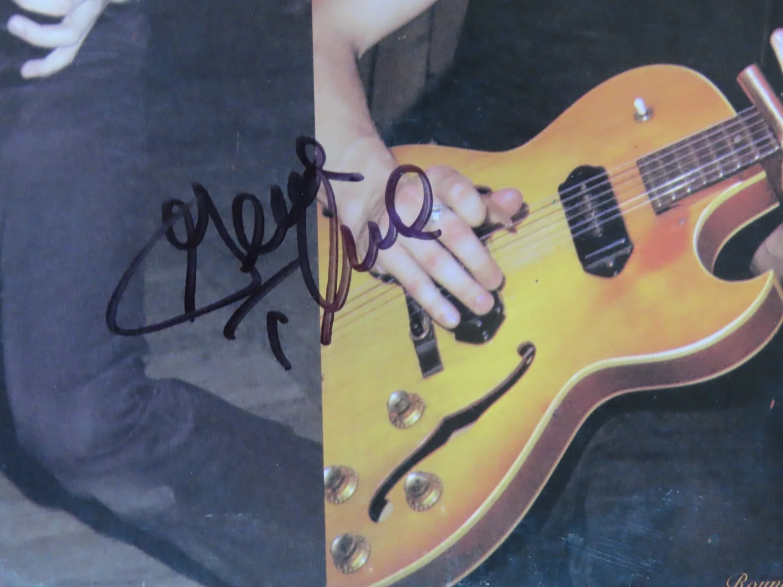 GEORGE THOROGOOD & DESTROYERS signed 1977 Record PSA One Bourbon 1 Scotch 1 Beer, изображение 2
