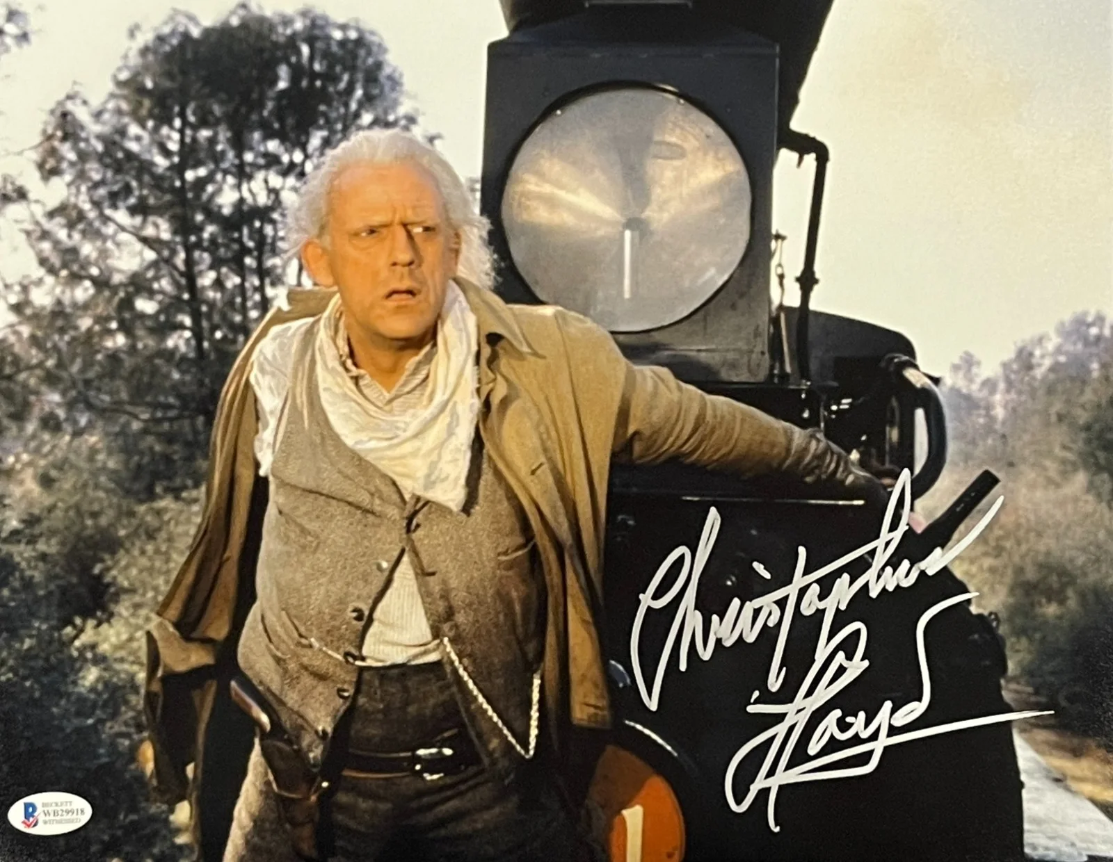 CHRISTOPHER LLOYD — Christopher Lloyd Signed 11x14 Photo Back to the Future Autograph Beckett COA