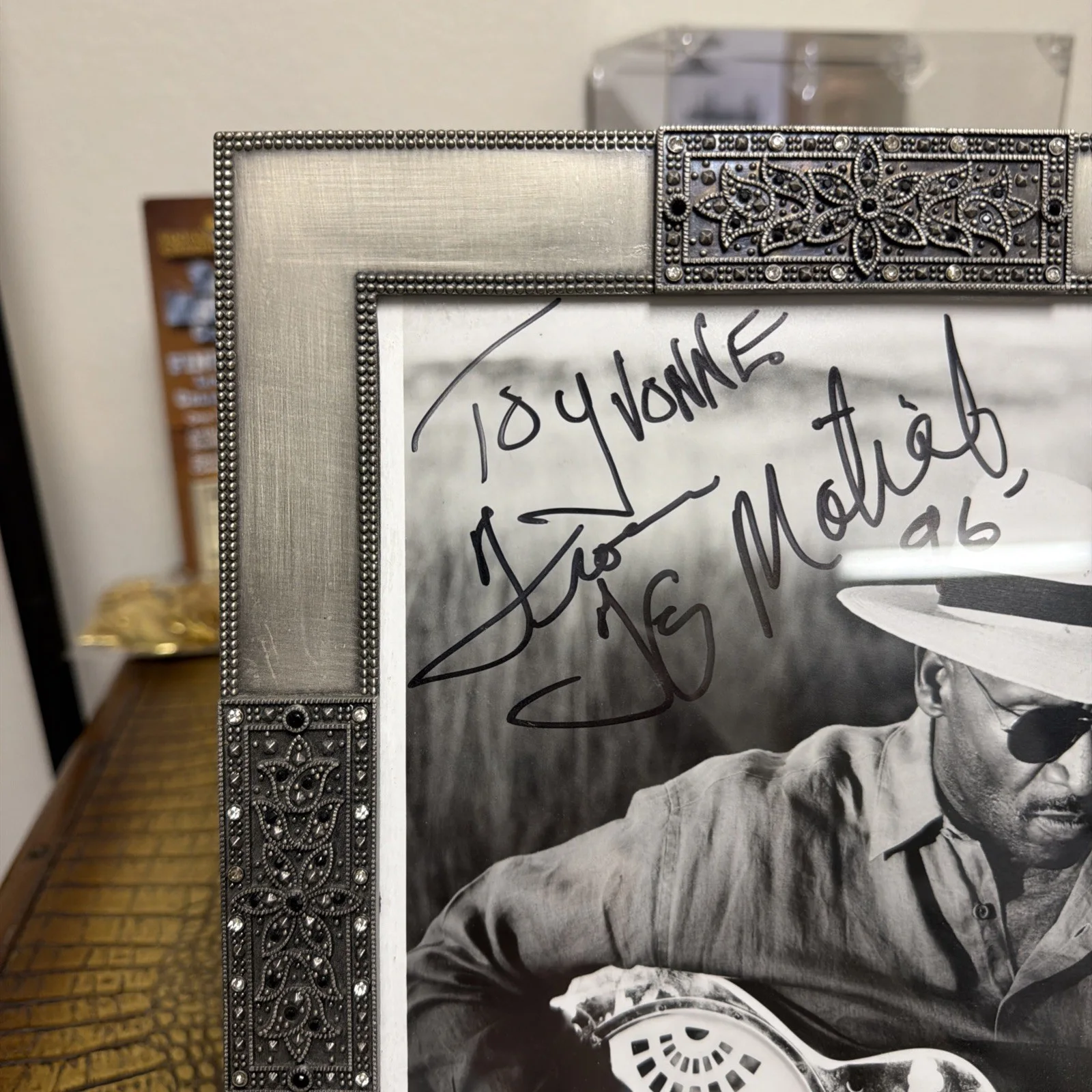 Taj Mahal — Taj Mahal "Statesboro Blues" Singer AUTOGRAPH Signed Autographed 8x10 Photo, изображение 2