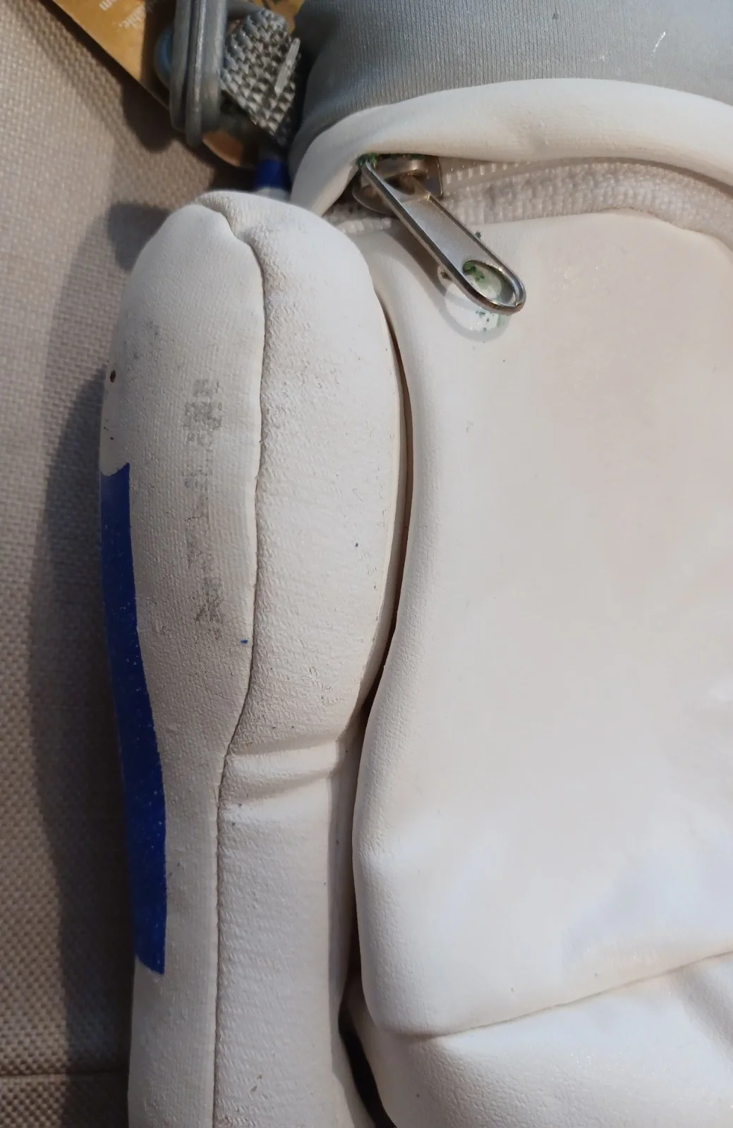 Rare Vintage Star Wars R2D2 Small Cross Body Bag-Purse with Strap - PLEASE READ, изображение 4