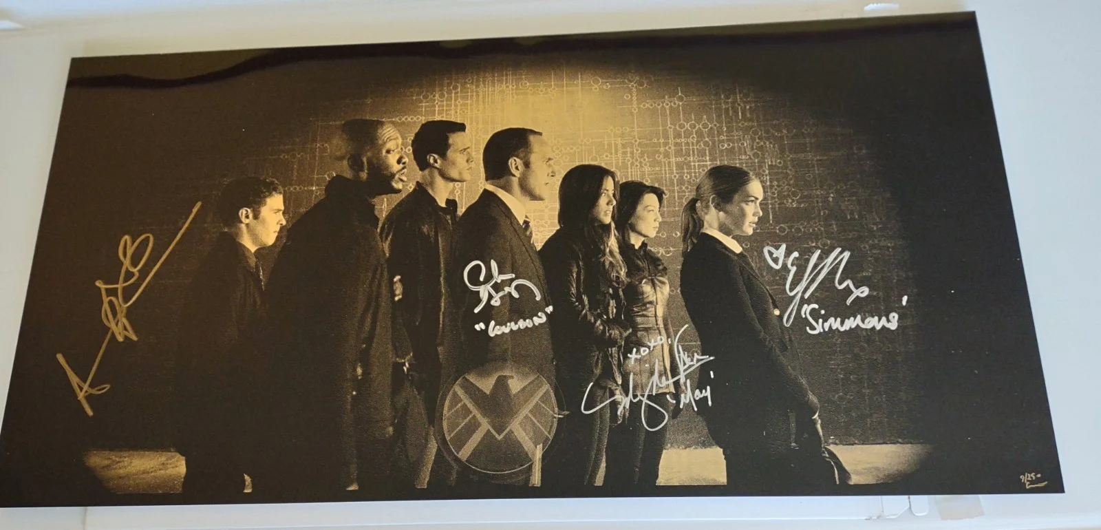 Agents of SHIELD signed metallic litho (Gregg, Wen, Henstridge, Pasdar), image 2