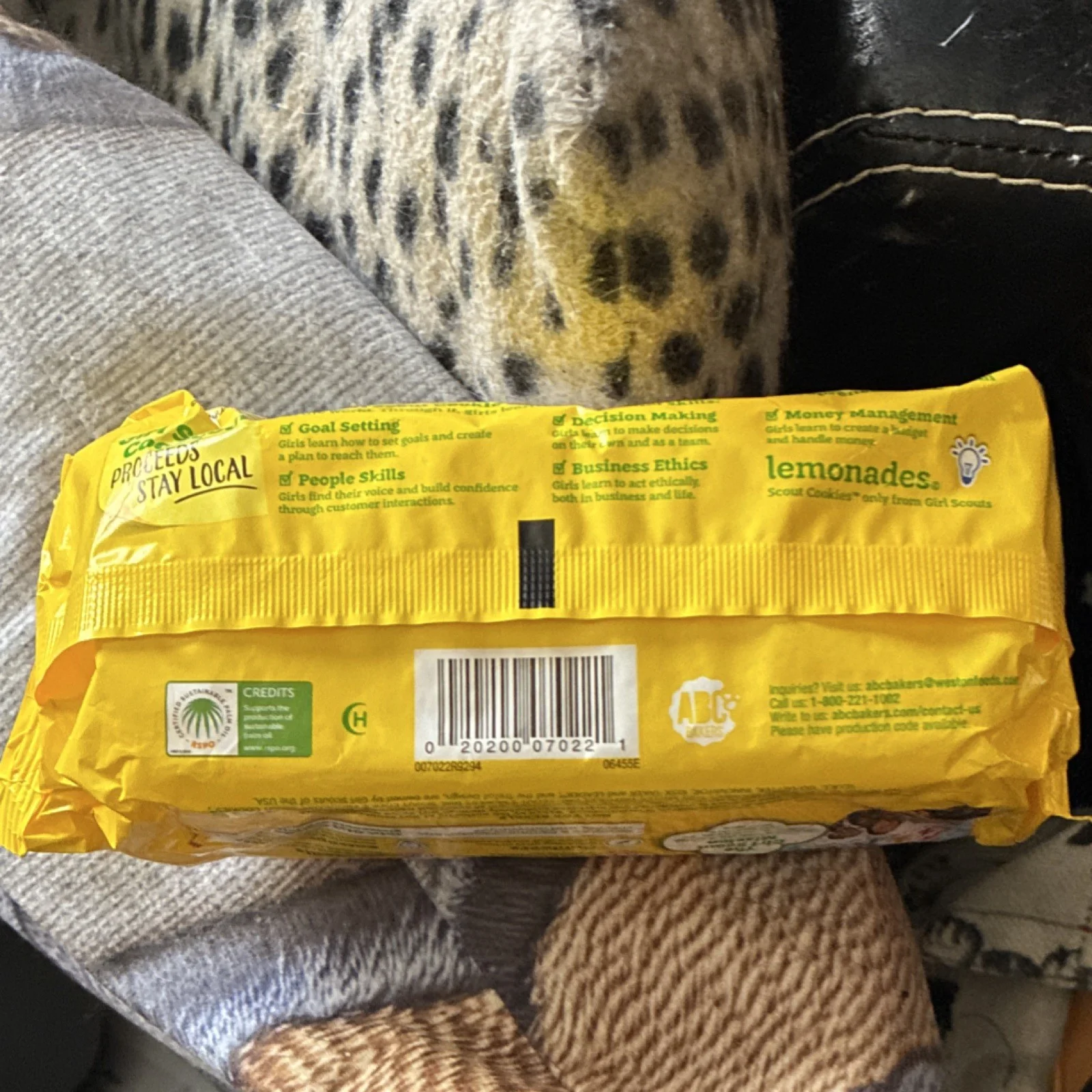 Girl Scouts Lemonades Lemon Cookie Packet Signed by Ronnie Radke, изображение 2