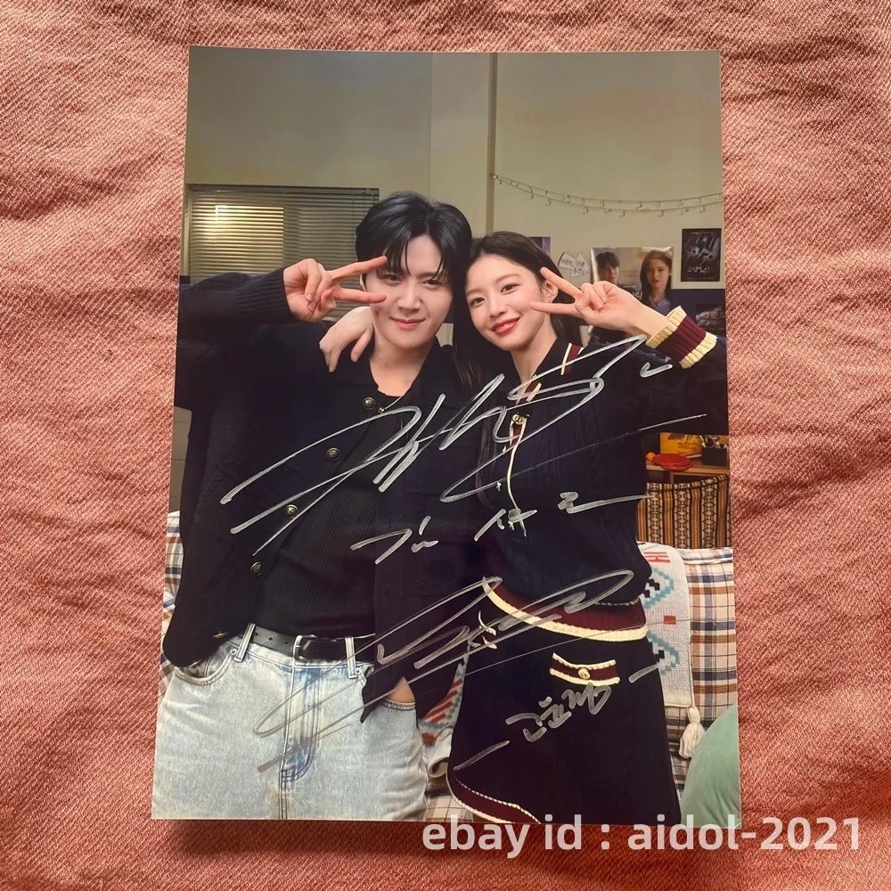 Can This Love Be Translated? Kim Seon Ho Go Yoon Jung Autographed Photo K-POP, изображение 4