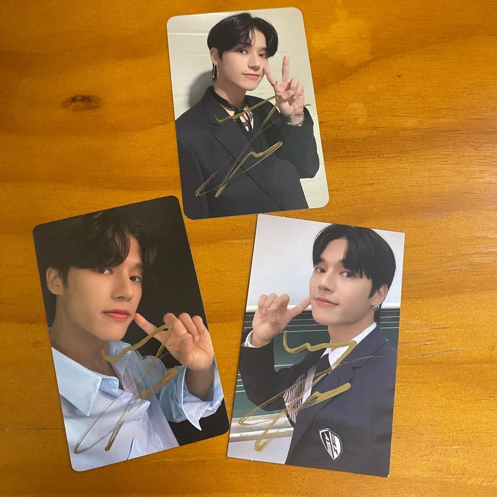 ATEEZ Wooyoung Autographed Signed Photo Card Official K-POP Collection 2025A, image 3