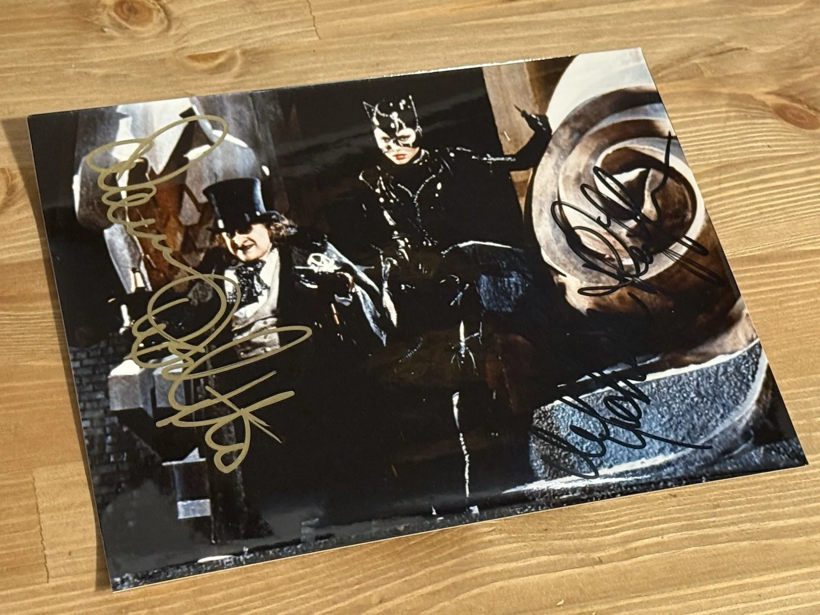 Michelle Pfeiffer and Danny Devito Signed 8x10 Batman Returns Catwoman Penguin, изображение 2