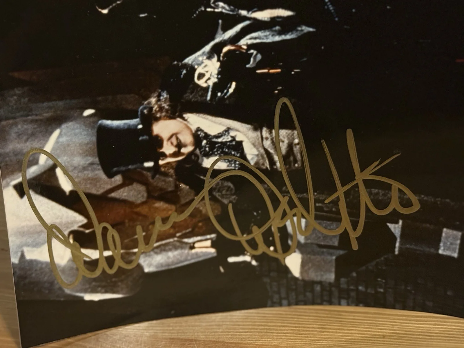 Michelle Pfeiffer and Danny Devito Signed 8x10 Batman Returns Catwoman Penguin, изображение 4