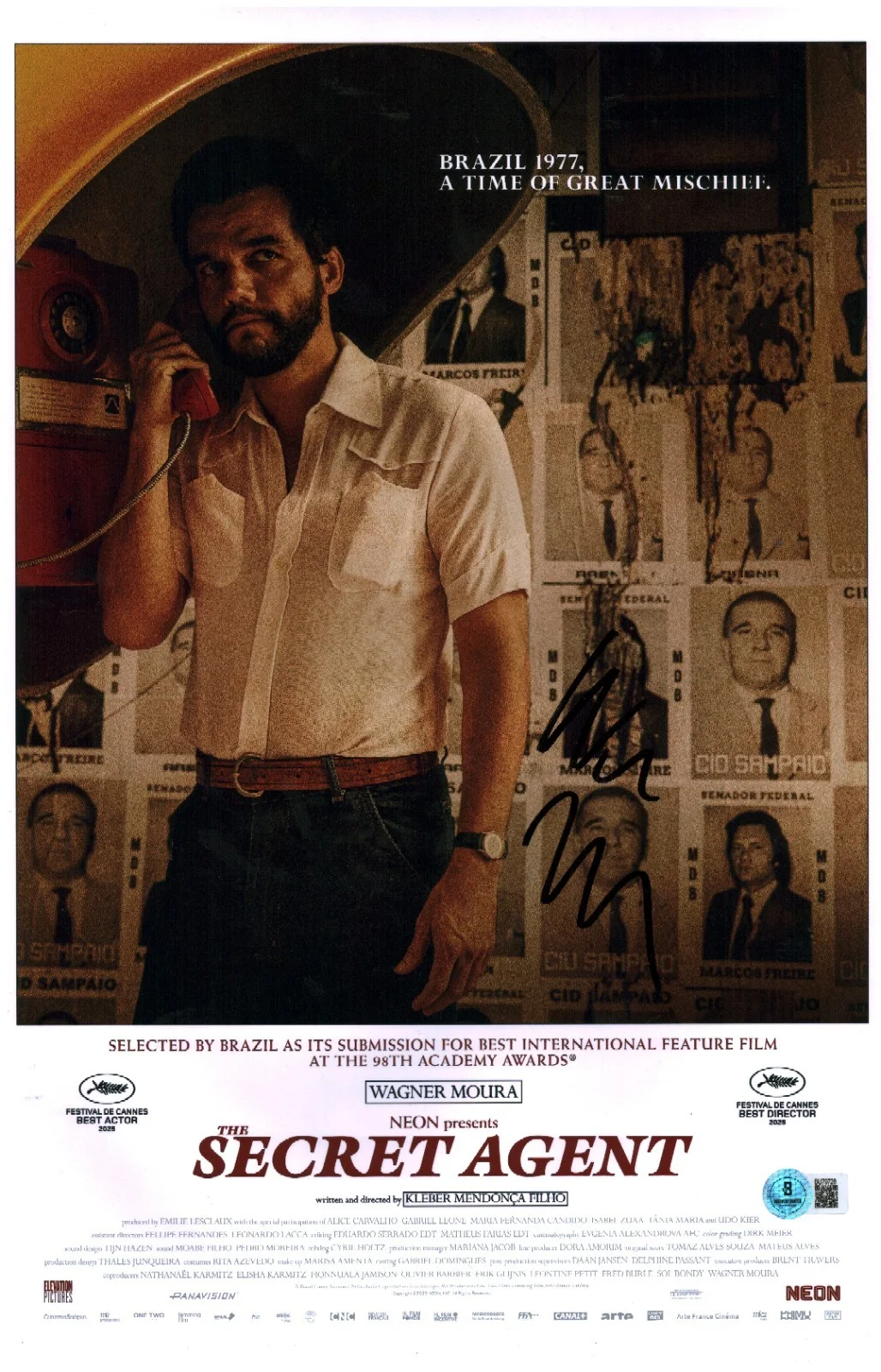 Wagner moura — Wagner Moura Signed The Secret Agent Oscar Hopeful 11x17 Photo BAS COA