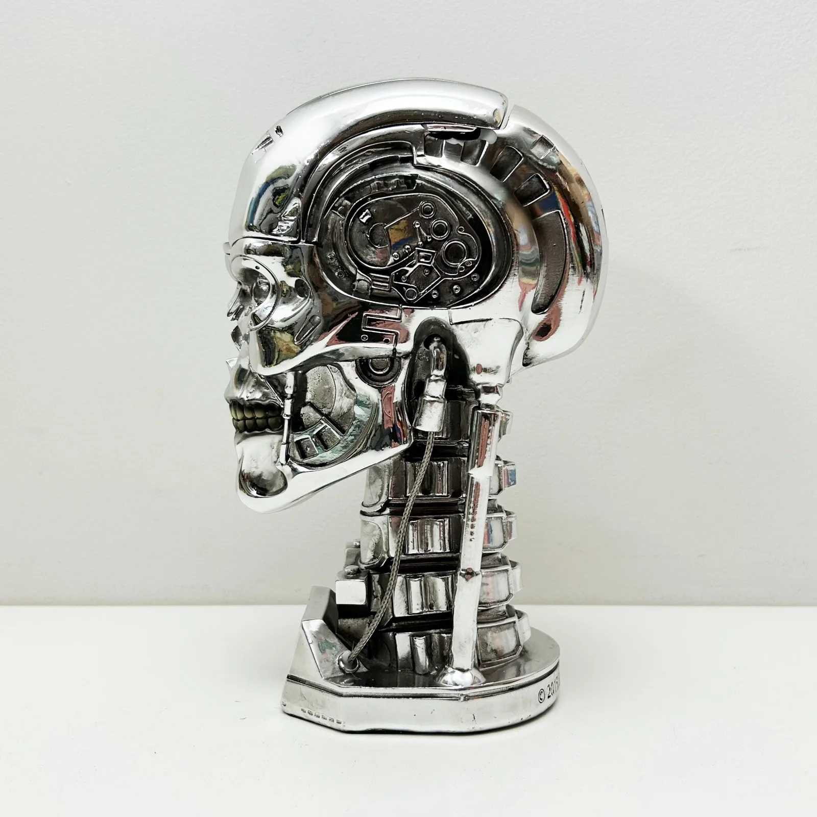 Nemesis Now TERMINATOR 2 Judgement Day T-800 Endoskeleton Resin Head Box, image 3