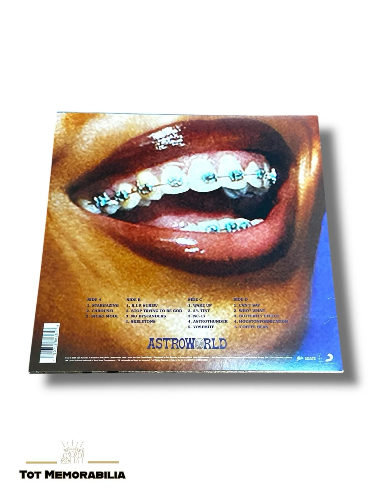 Travis Scott Signed ASTROWORLD VINYL ALBUM With Proof & COA (UNIQUE AUTOGRAPH), изображение 3
