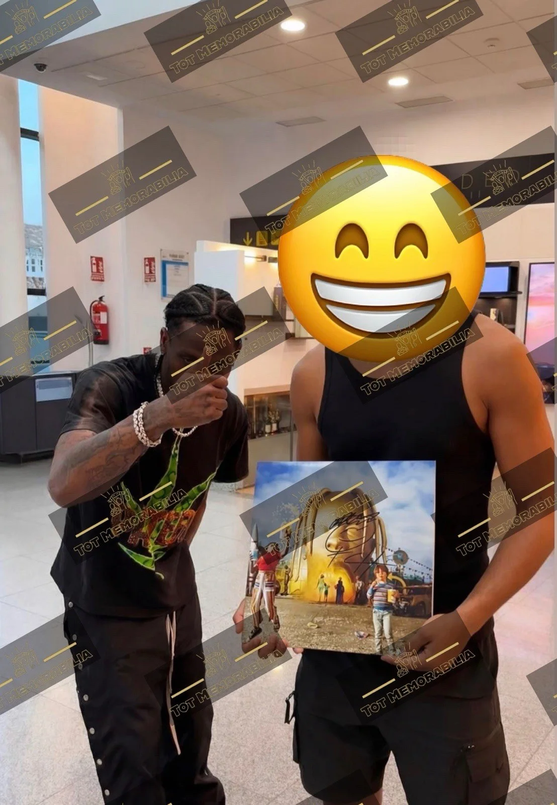 Travis Scott Signed ASTROWORLD VINYL ALBUM With Proof & COA (UNIQUE AUTOGRAPH), изображение 5
