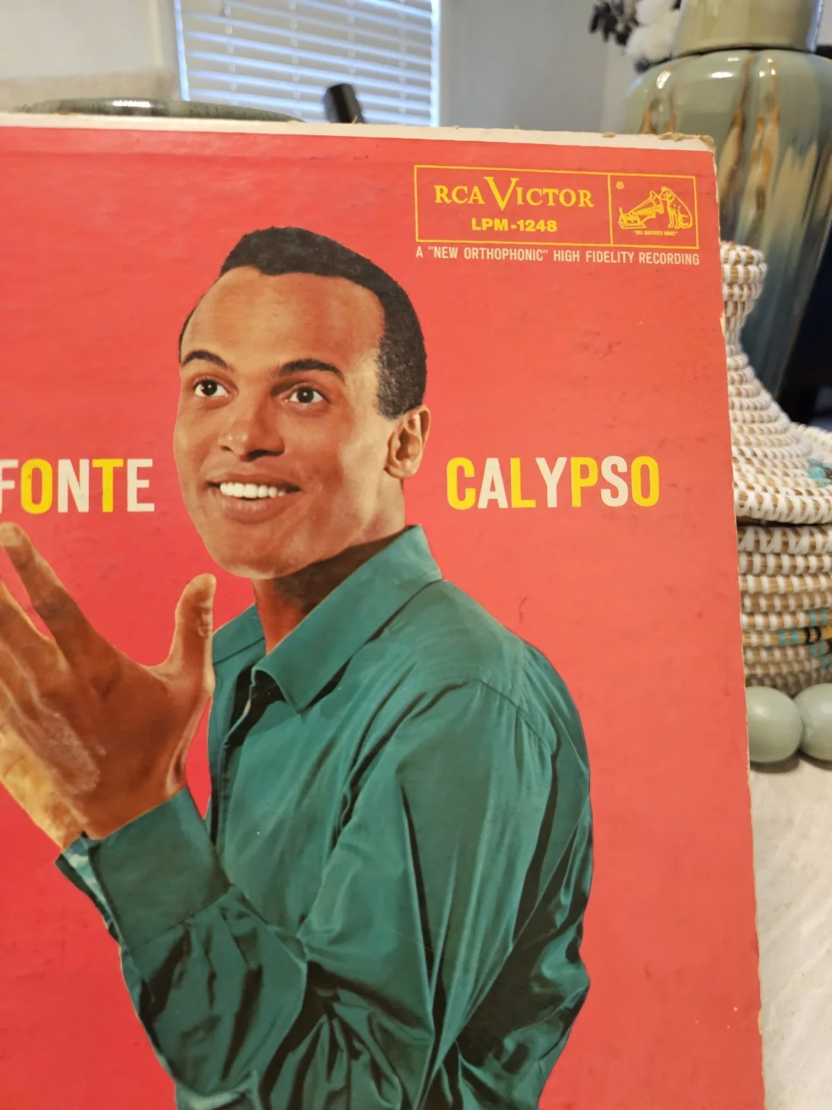 RARE Double Signed Harry Belafonte Calypso Vinyl LP - Signed Cover & Label - RCA, image 2