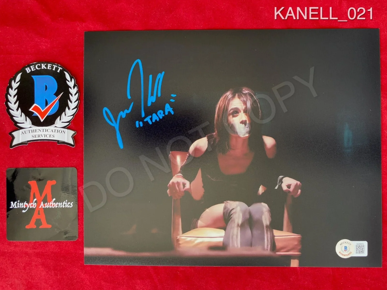 Jenna Kanell — Jenna Kanell autographed signed 8X10 photo Terrifier Art the Clown Beckett Tara