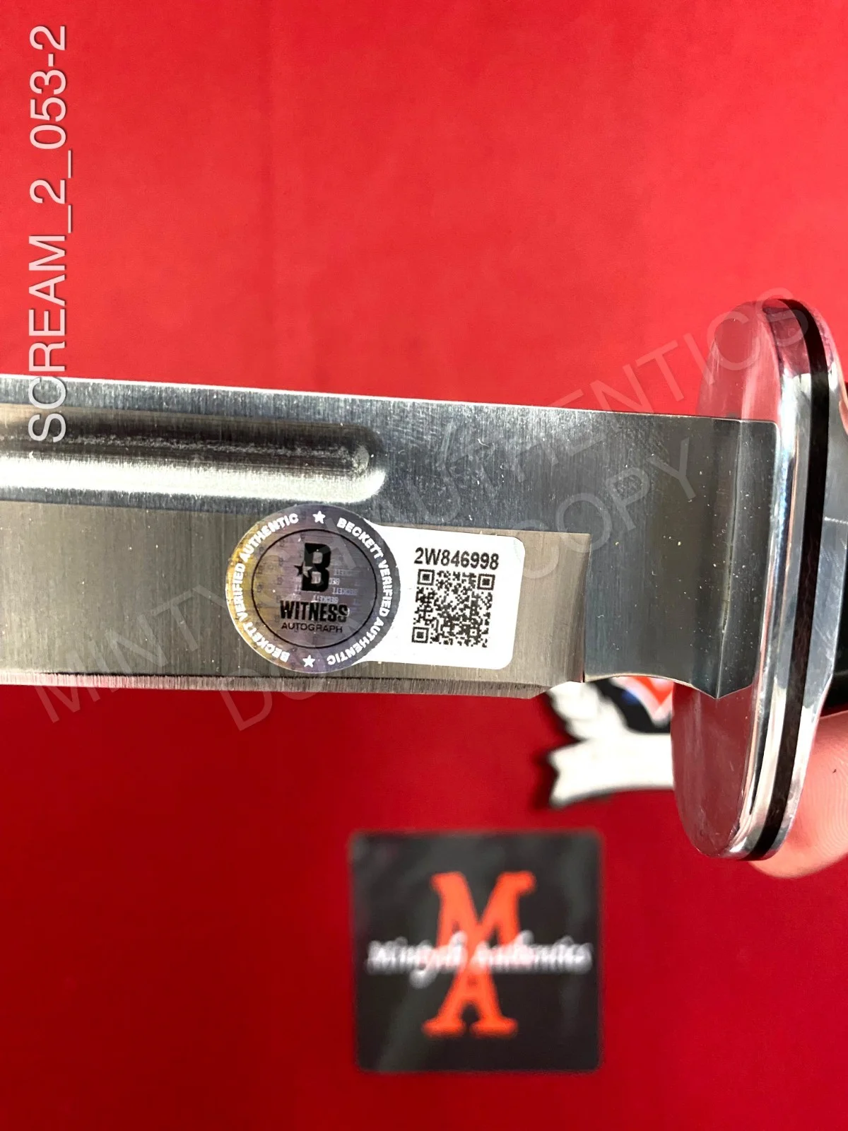 Timothy Olyphant, Laurie Metcalf — Timothy Olyphant Laurie Metcalf dual signed Buck 120 knife Scream 2 Beckett COA, изображение 2