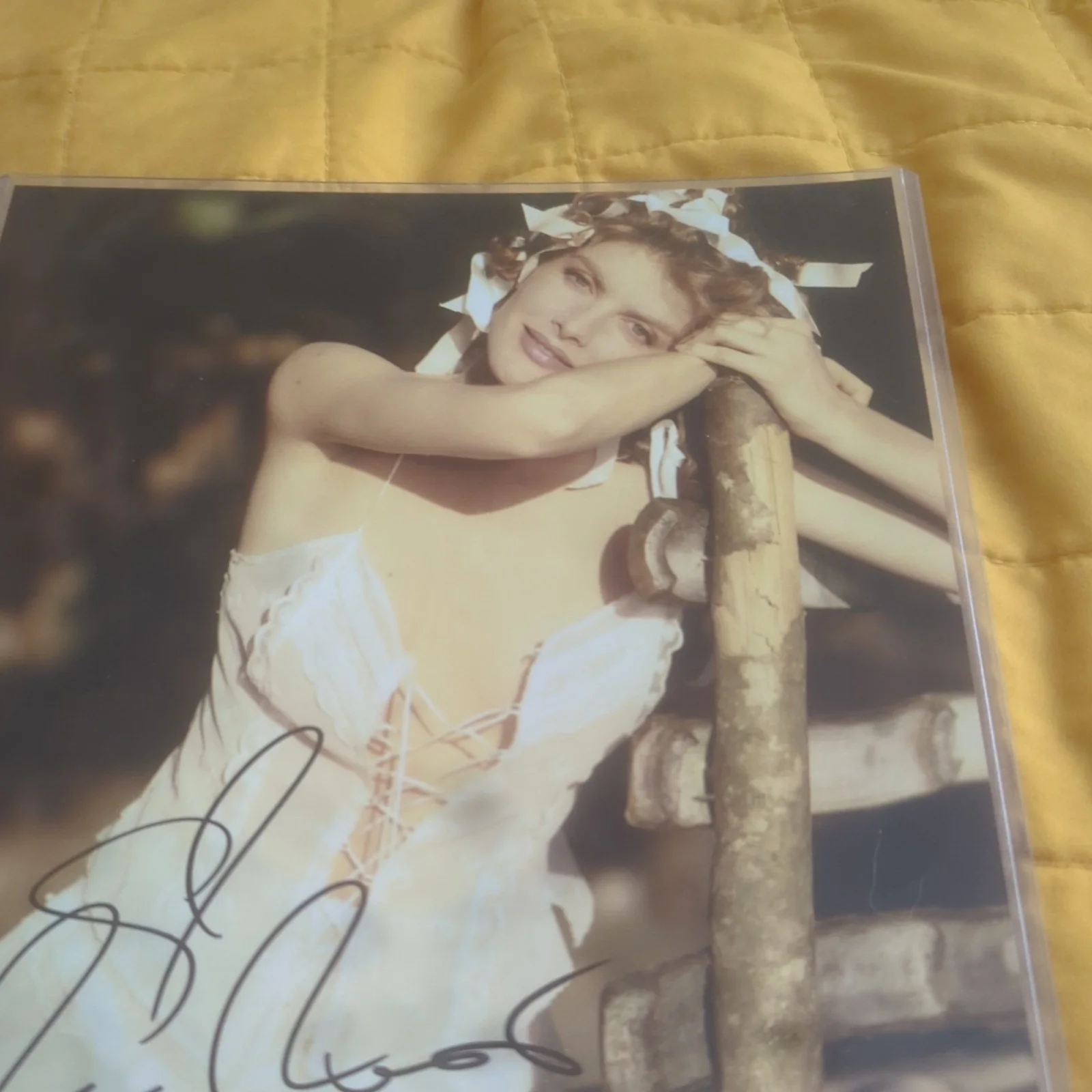 Rene Russo Actress Signed 8x10 Sexy Photo with Letter of Authenticity, изображение 3