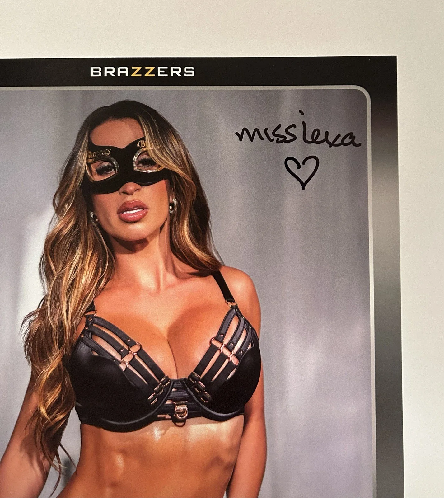 Miss Lexa — Adult Star Miss Lexa Signed 8x10 Photo AVN Autograph Proof Pic, изображение 3