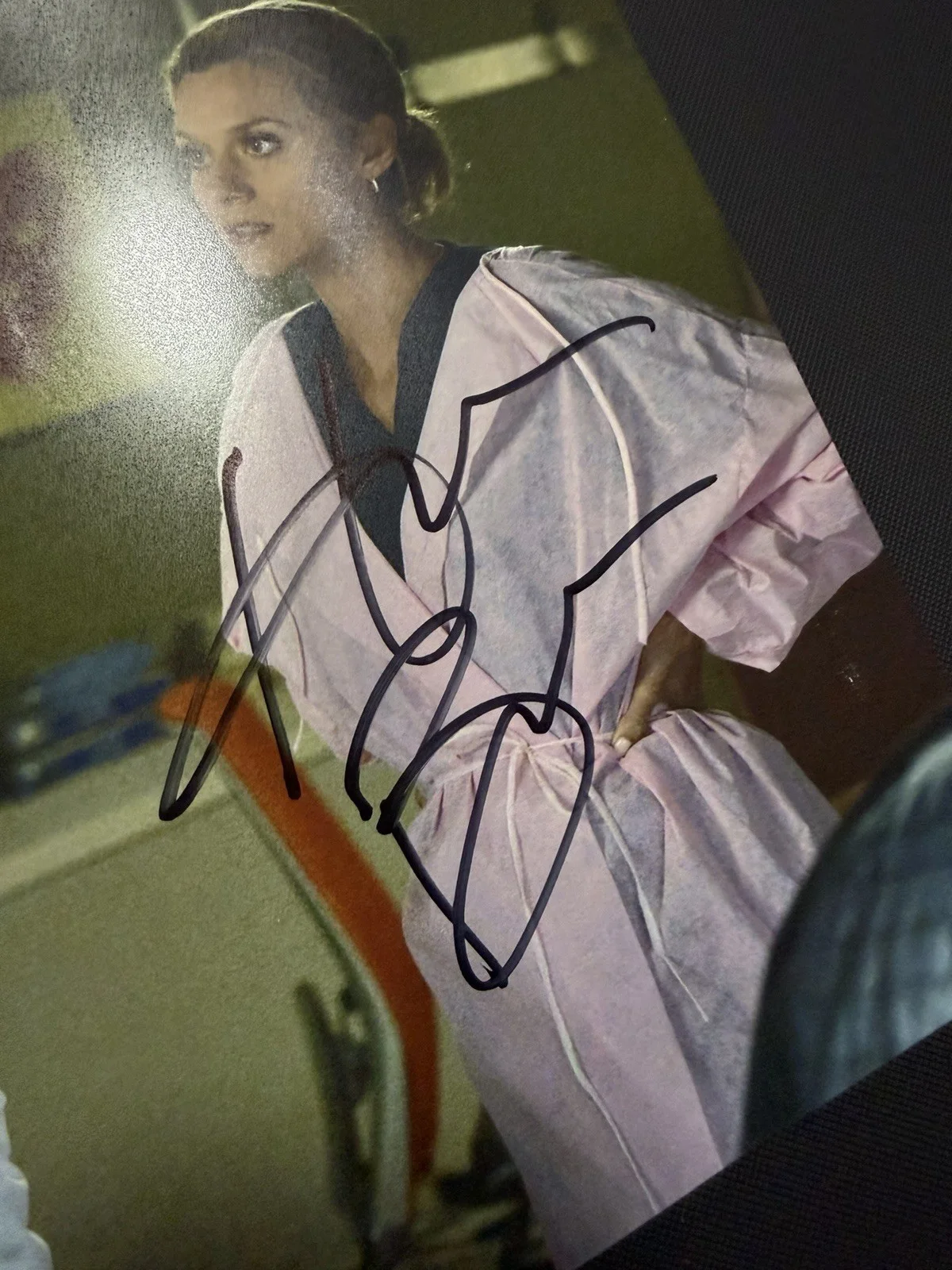 Jessica Capshaw, Hilarie Burton — Jessica Capshaw and Hilarie Burton Signed Greys Anatomy 8x10 Photo Proof, изображение 2