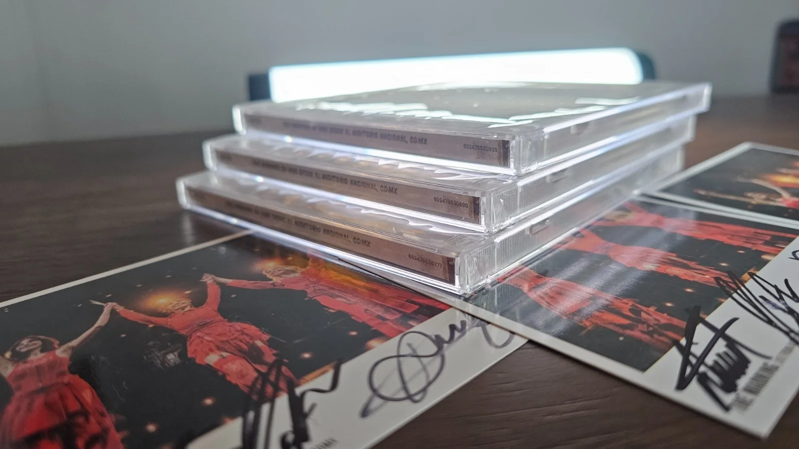 THE WARNING | Live from Auditorio Nacional - 3 CD Set (Pau, Ale, Dany) | SIGNED, image 5