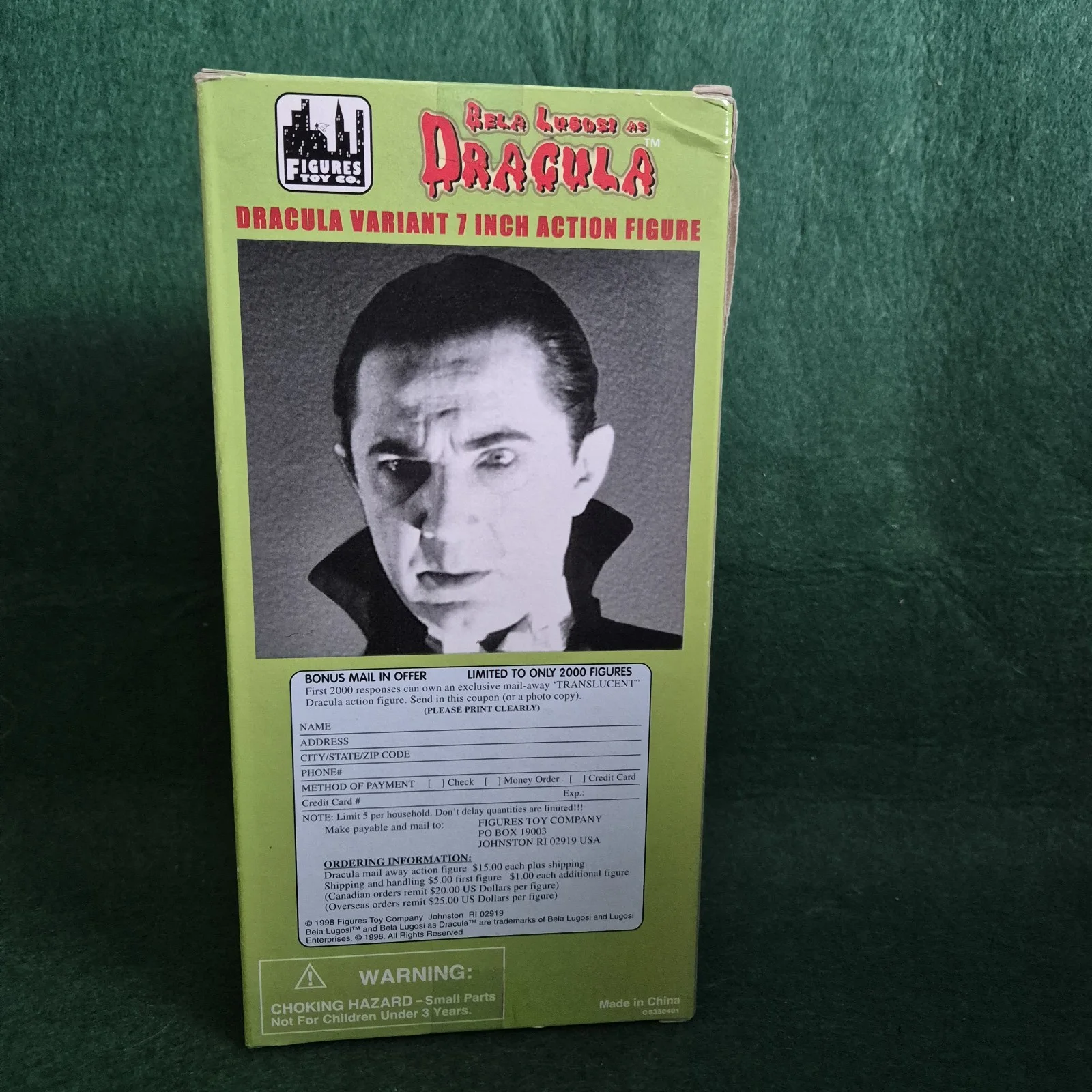 Bela Lugosi as Dracula – Glow in the Dark Variant 7" Figure – Sealed, изображение 2