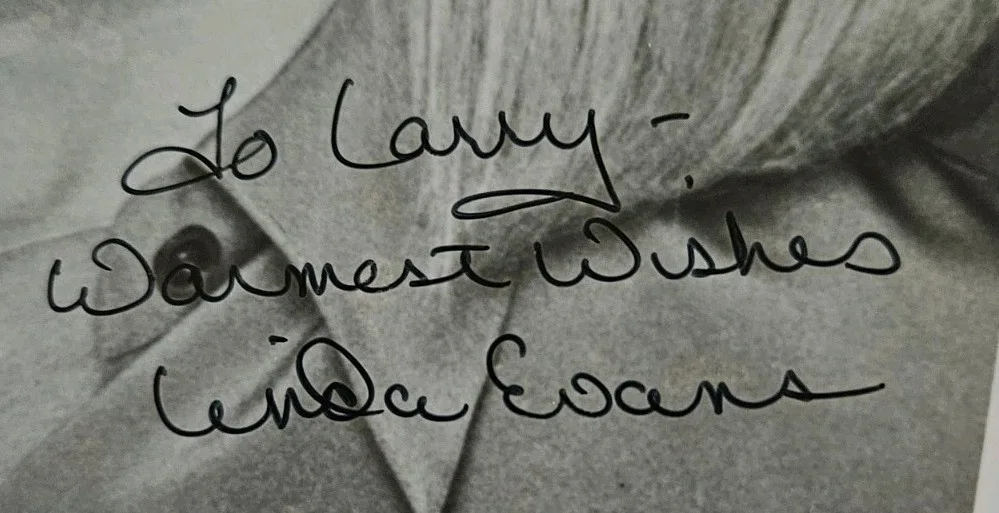 Linda Evans — Linda Evans signed autographed vintage 8x10 photo, Dynasty & Big Valley actress, изображение 2