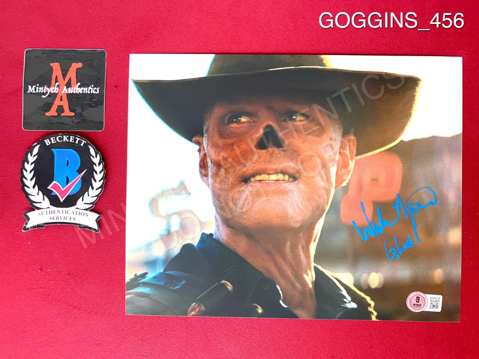 Walton Goggins — Walton Goggins autographed signed 8x10 photo Fallout Beckett COA