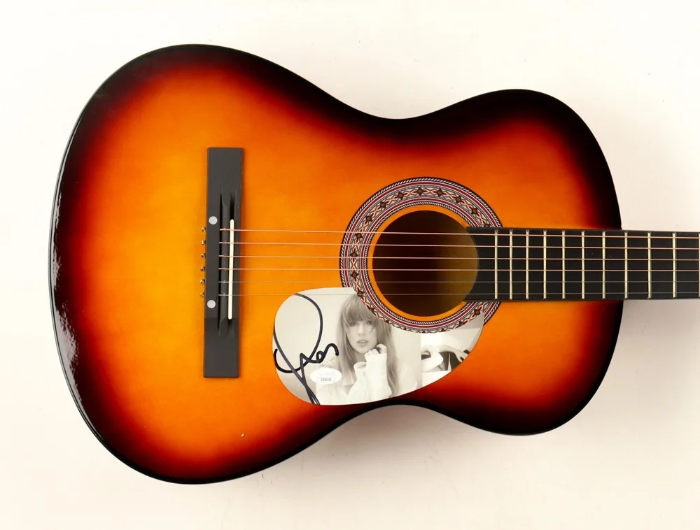 🎸 Taylor Swift Guitar with Signed Custom Insert Pickguard – JSA Certified, image 2