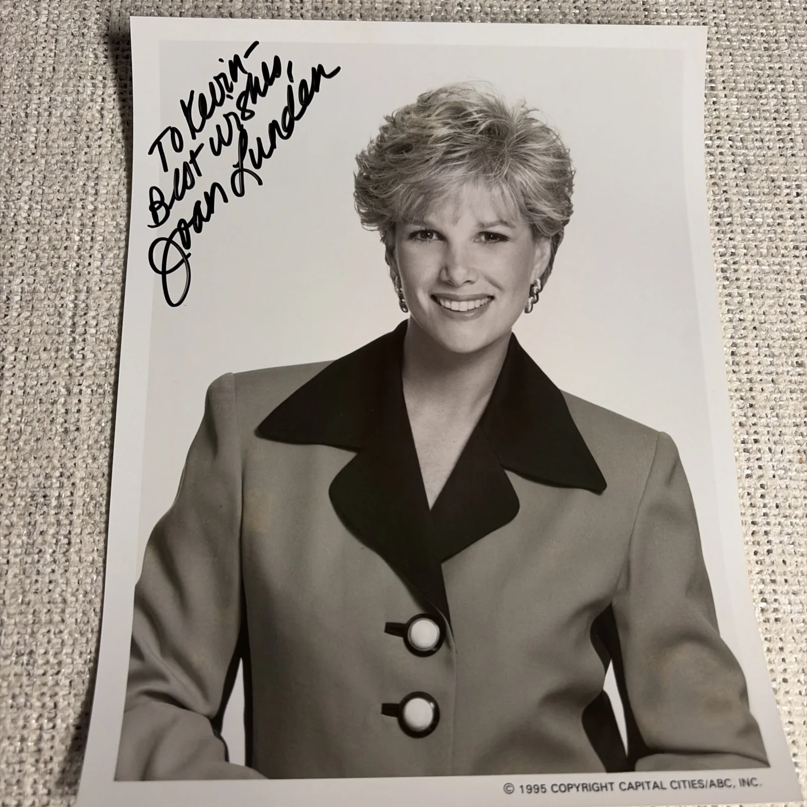 Joan Lunden — Joan Lunden Autograph Picture