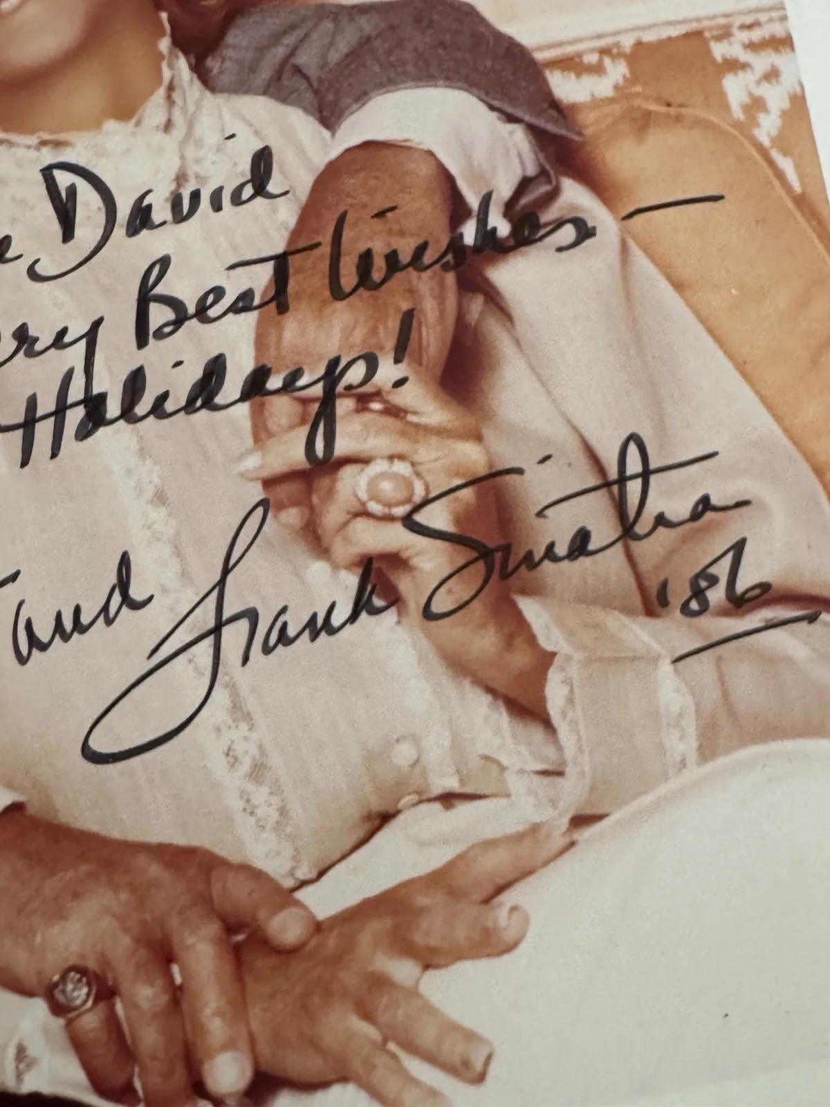 Frank Sinatra — VTG HAND SIGNED BARBARA AND FRANK SINATRA INSCRIBED TO PSYCHIC ZVIA HOLMES RARE, изображение 2