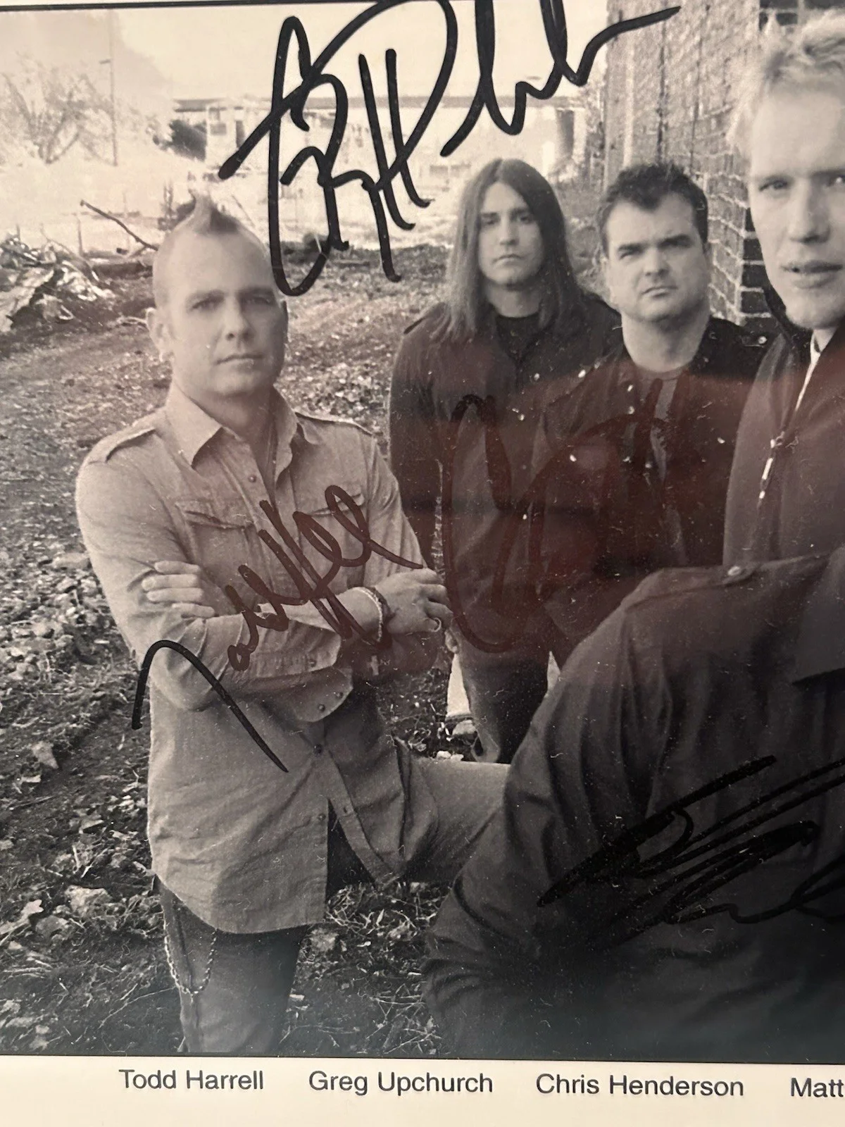 Three Doors Down Autographed 8x10 Photo Signed by All 5 Band Members, image 3