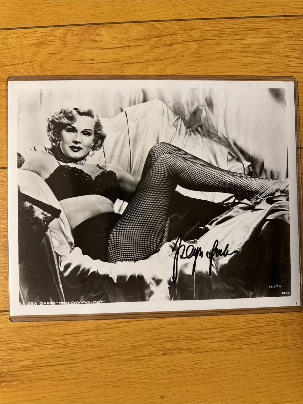 Zsa Zsa Gabor — Zsa Zsa Gabor - Signed Vintage Celebrity Autograph Photo 8x 10 JSA COA