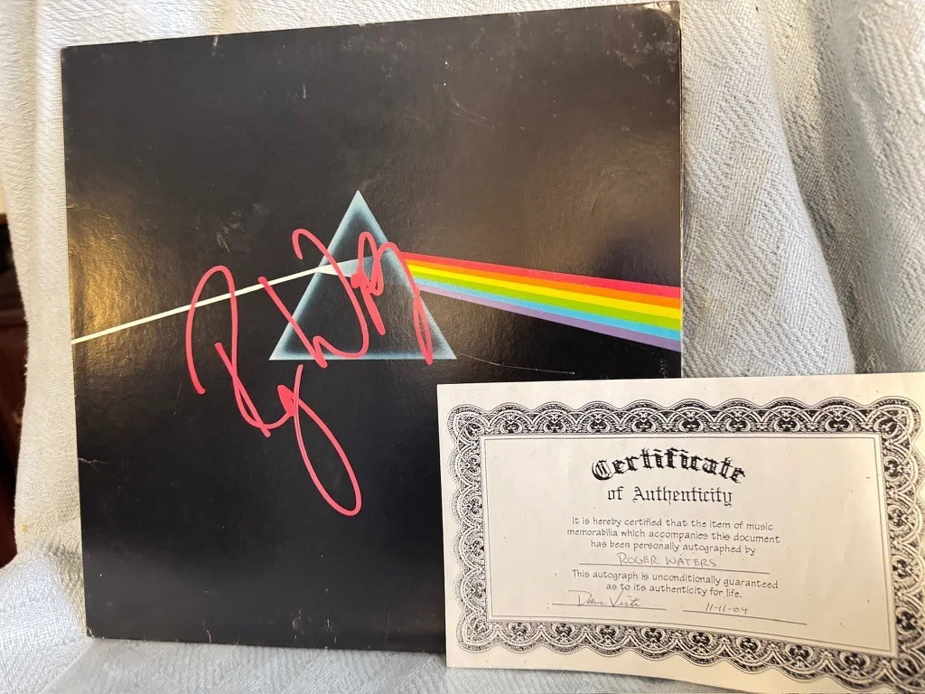 Roger Waters — Roger Waters Pink Paint Marker Signed Autograph Dark Side of the Moon Album COA, изображение 2