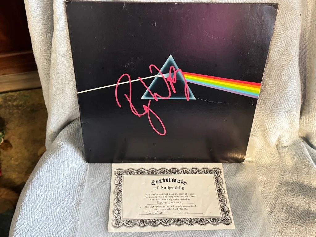 Roger Waters — Roger Waters Pink Paint Marker Signed Autograph Dark Side of the Moon Album COA, изображение 3