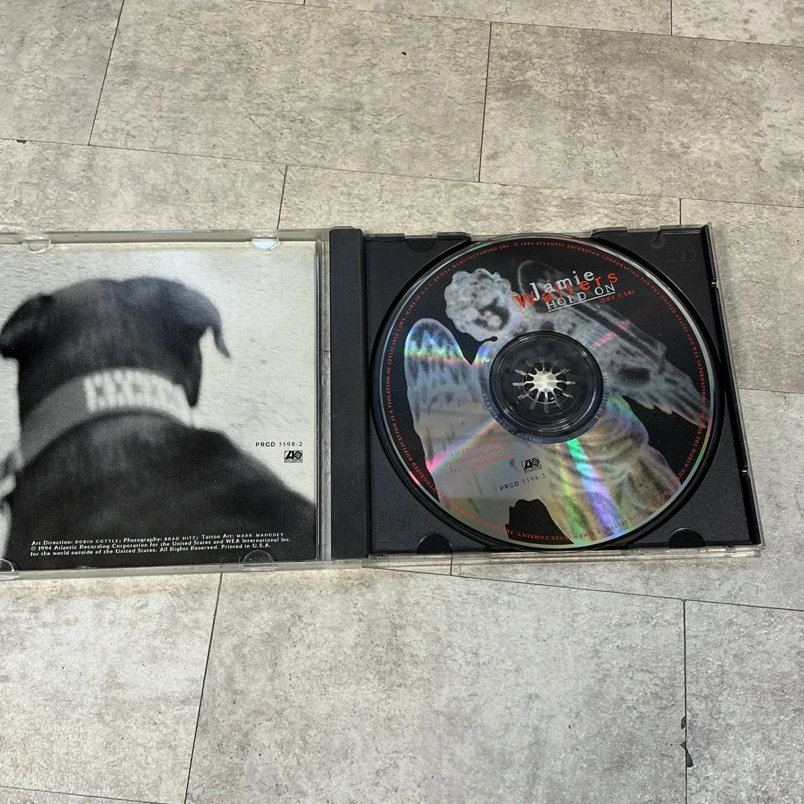 Lamie Walter’s Cd Hold On Signed Autograph, image 2