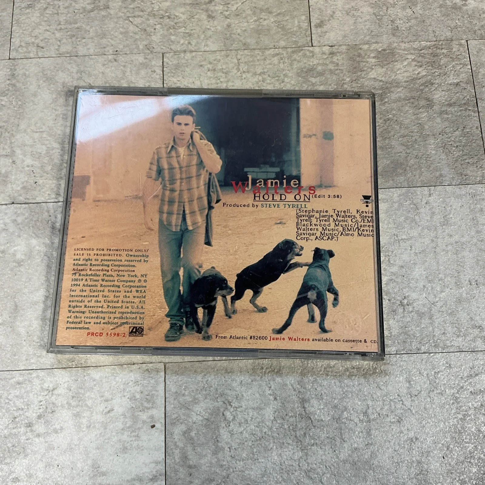 Lamie Walter’s Cd Hold On Signed Autograph, image 3