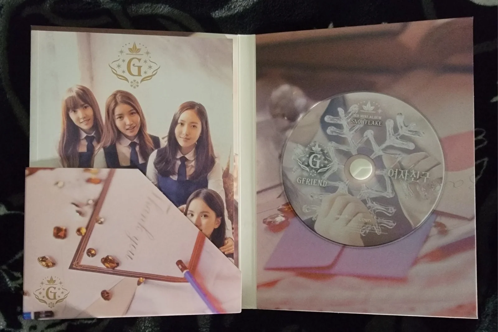GFRIEND | Snowflake - The 3rd Mini Album CD SIGNED/AUTOGRAPHED, image 3