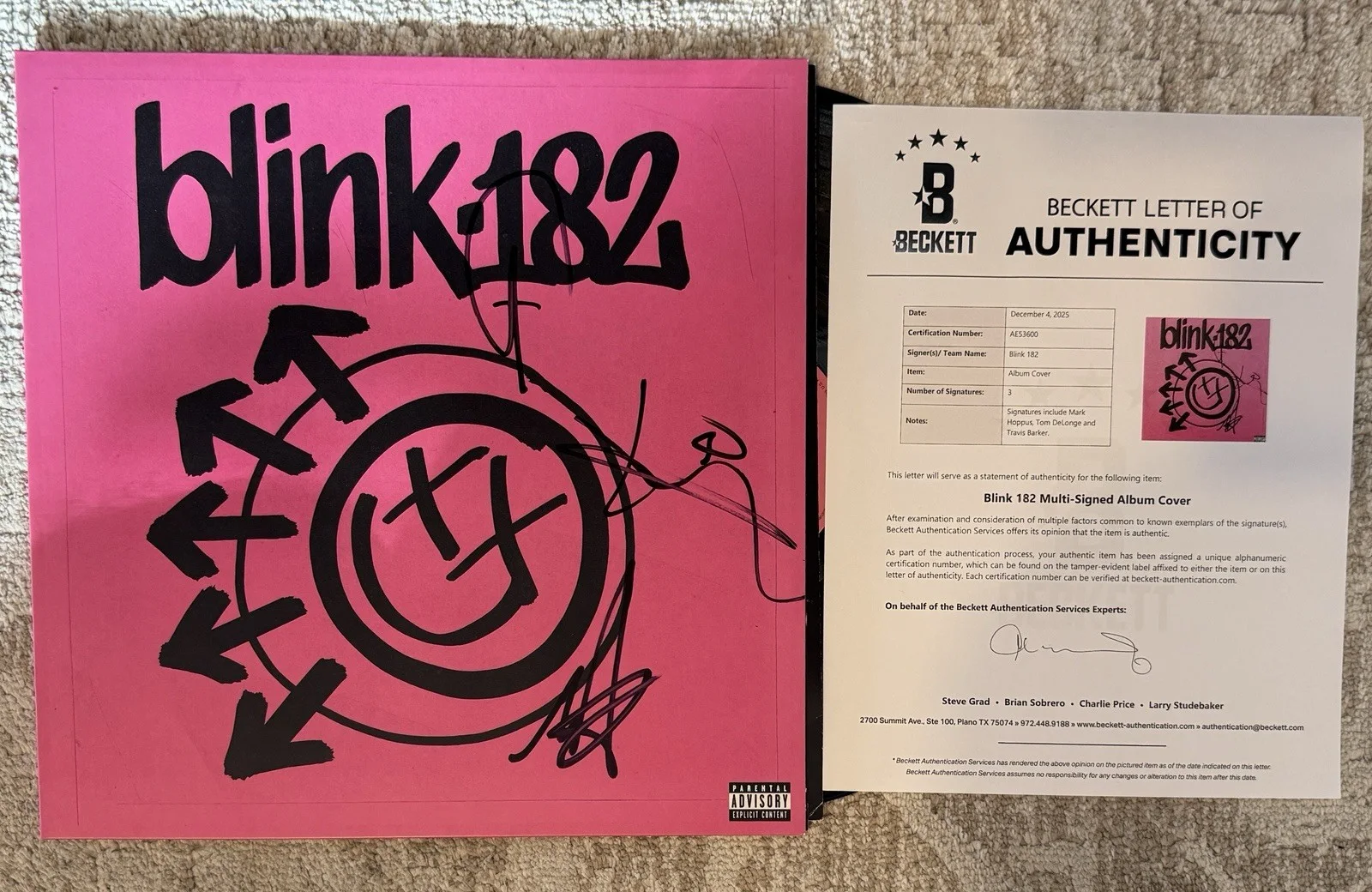 BLINK 182 SIGNED ONE MORE TIME COKE BOTTLE CLEAR VINYL LP - BECKETT LOA, изображение 2