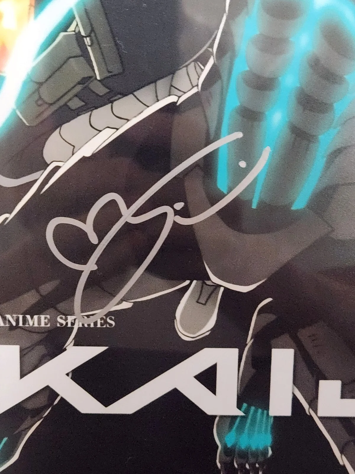 Nazeeh Tarsha — Signed 11x17 NAZEEH TARSHA Kafka Hibino/Kaiju No. 8 Autograph JSA, изображение 2