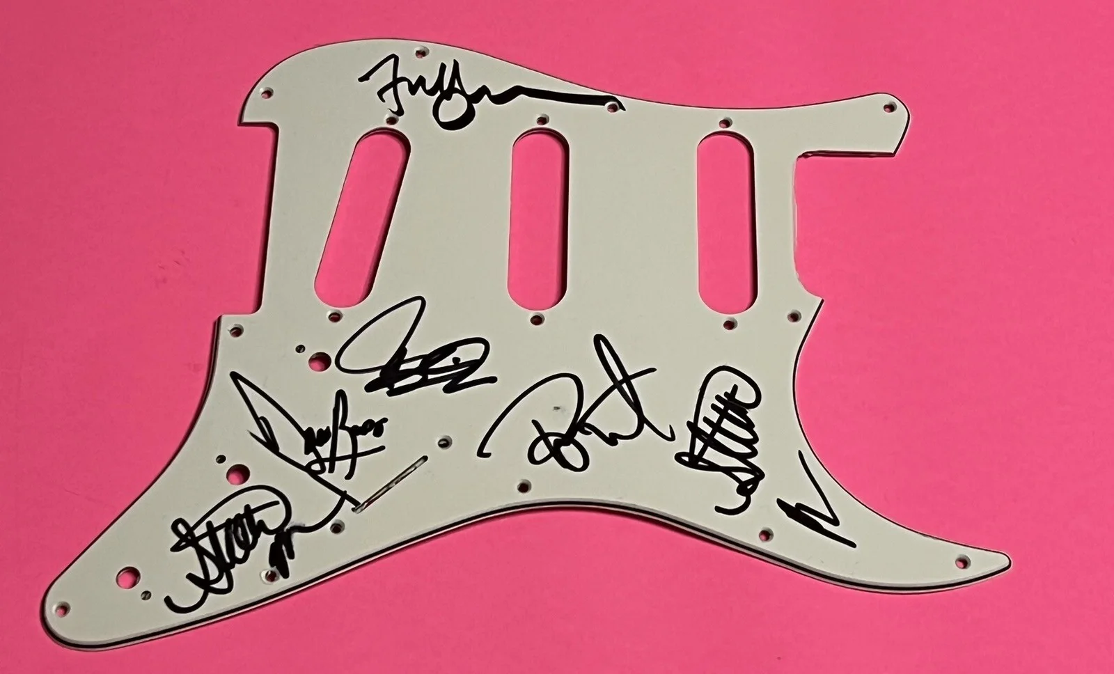 TESLA x5 ENTIRE BAND SIGNED AUTOGRAPHED GUITAR PICKGUARD *EXACT PROOF*, image 2