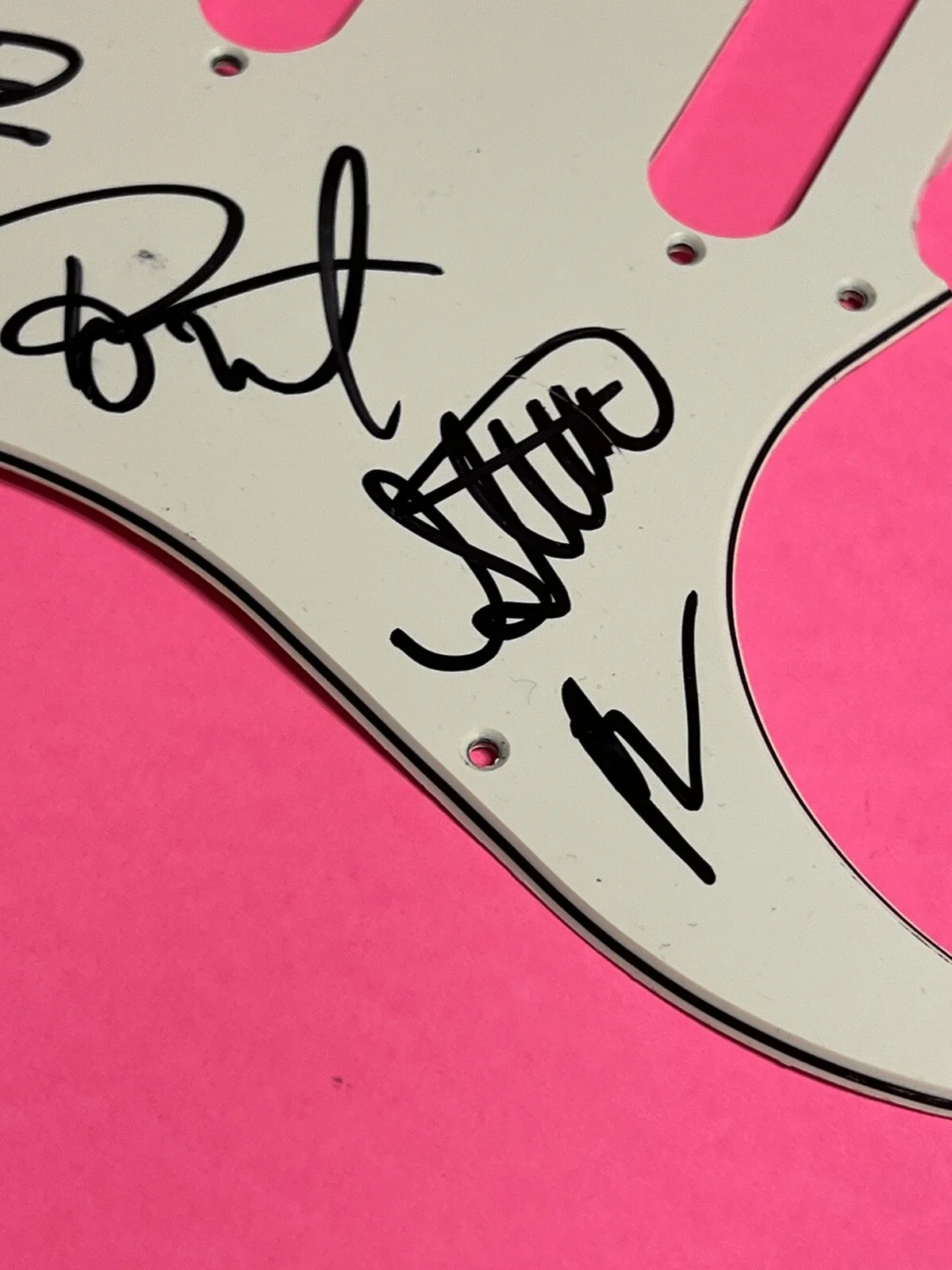 TESLA x5 ENTIRE BAND SIGNED AUTOGRAPHED GUITAR PICKGUARD *EXACT PROOF*, image 4