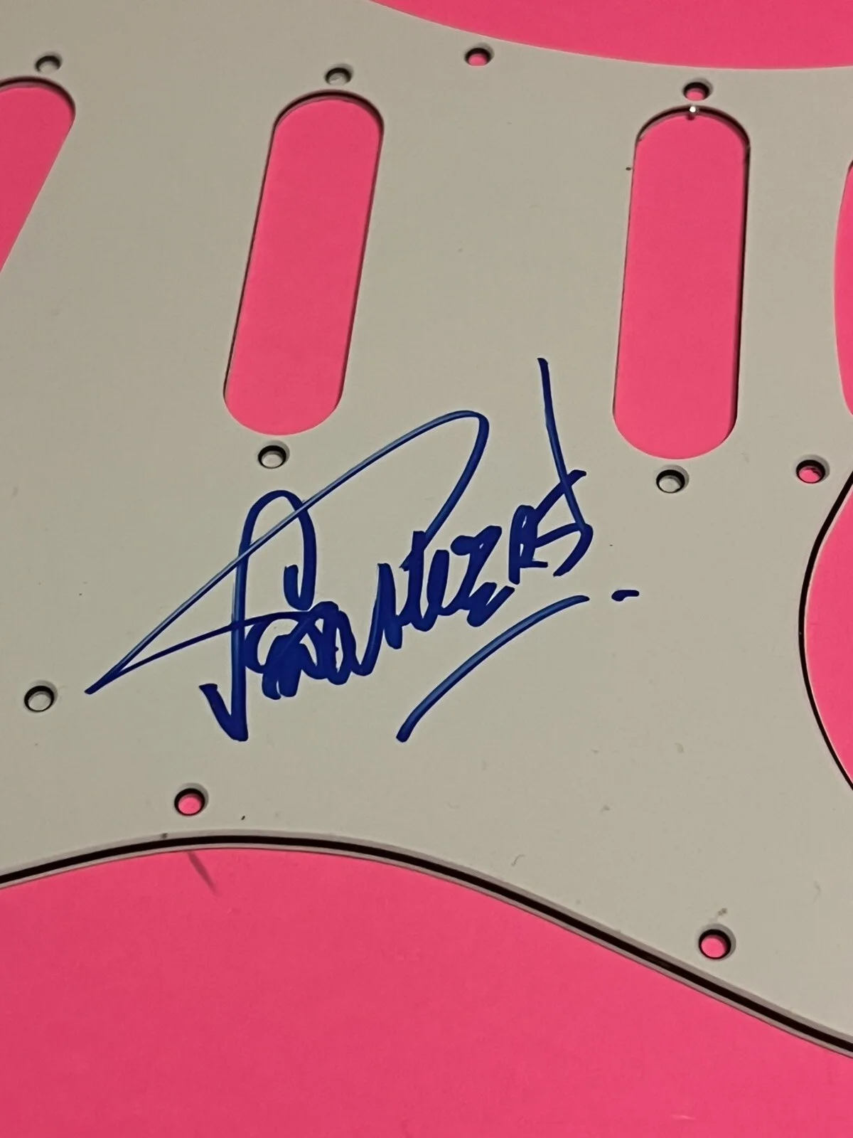 PAT TRAVERS AUTOGRAPHED SIGNED ELECTRIC GUITAR PICKGUARD *EXACT PROOF*, image 4