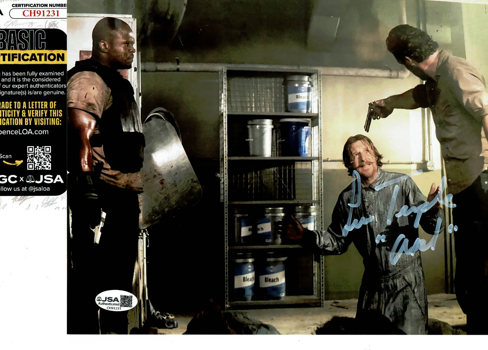 Lew temple — Walking Dead Lew Temple autographed 8x10 color photo gun at head JSA Certified