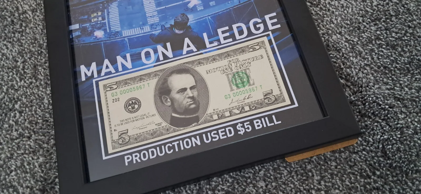 Man on a Ledge (2012) - Production Used Money Prop - A4 Display, image 3